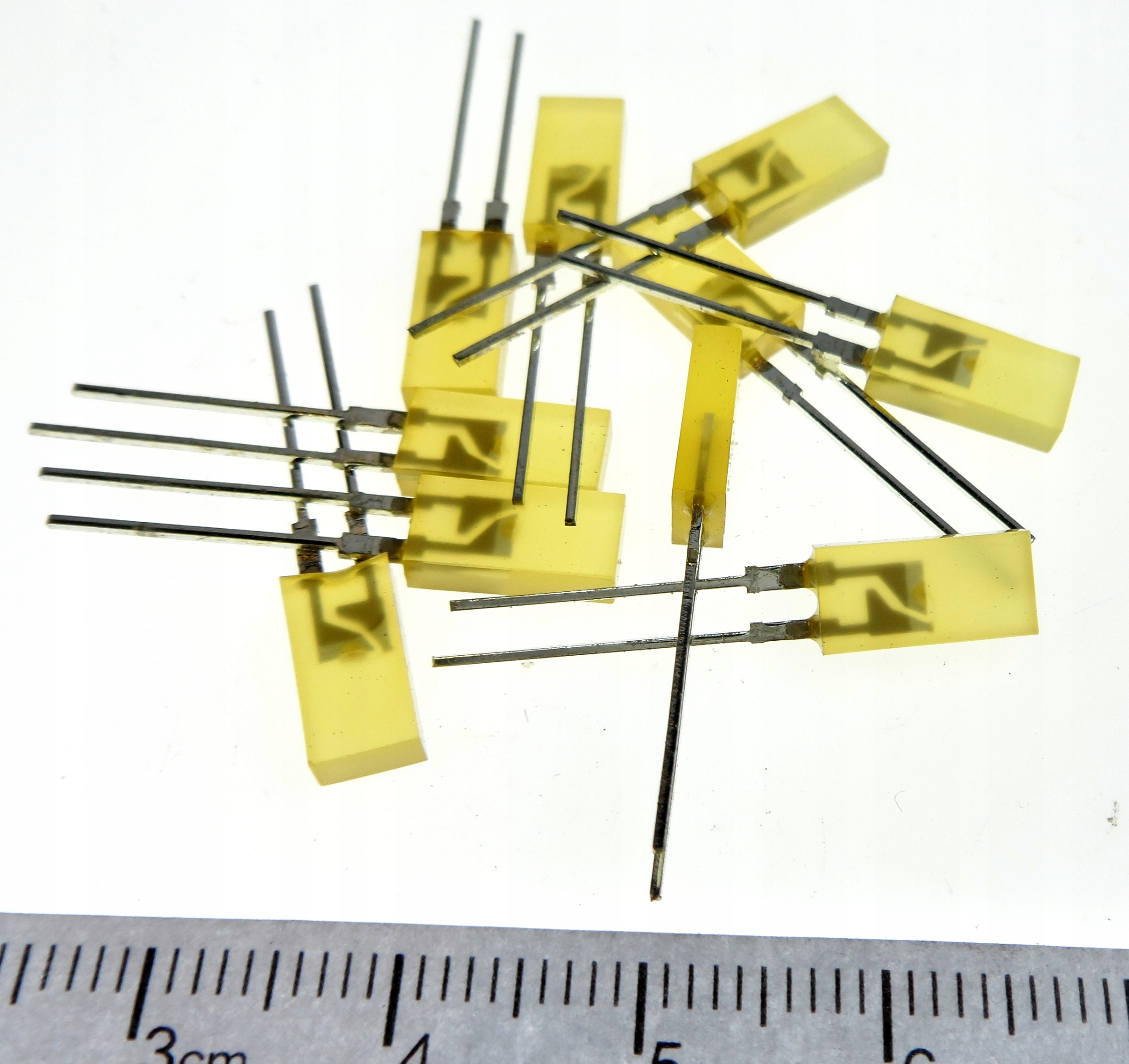 |STcs| Ledypd dioda Led matowa Żółta 2,4x4,75mm