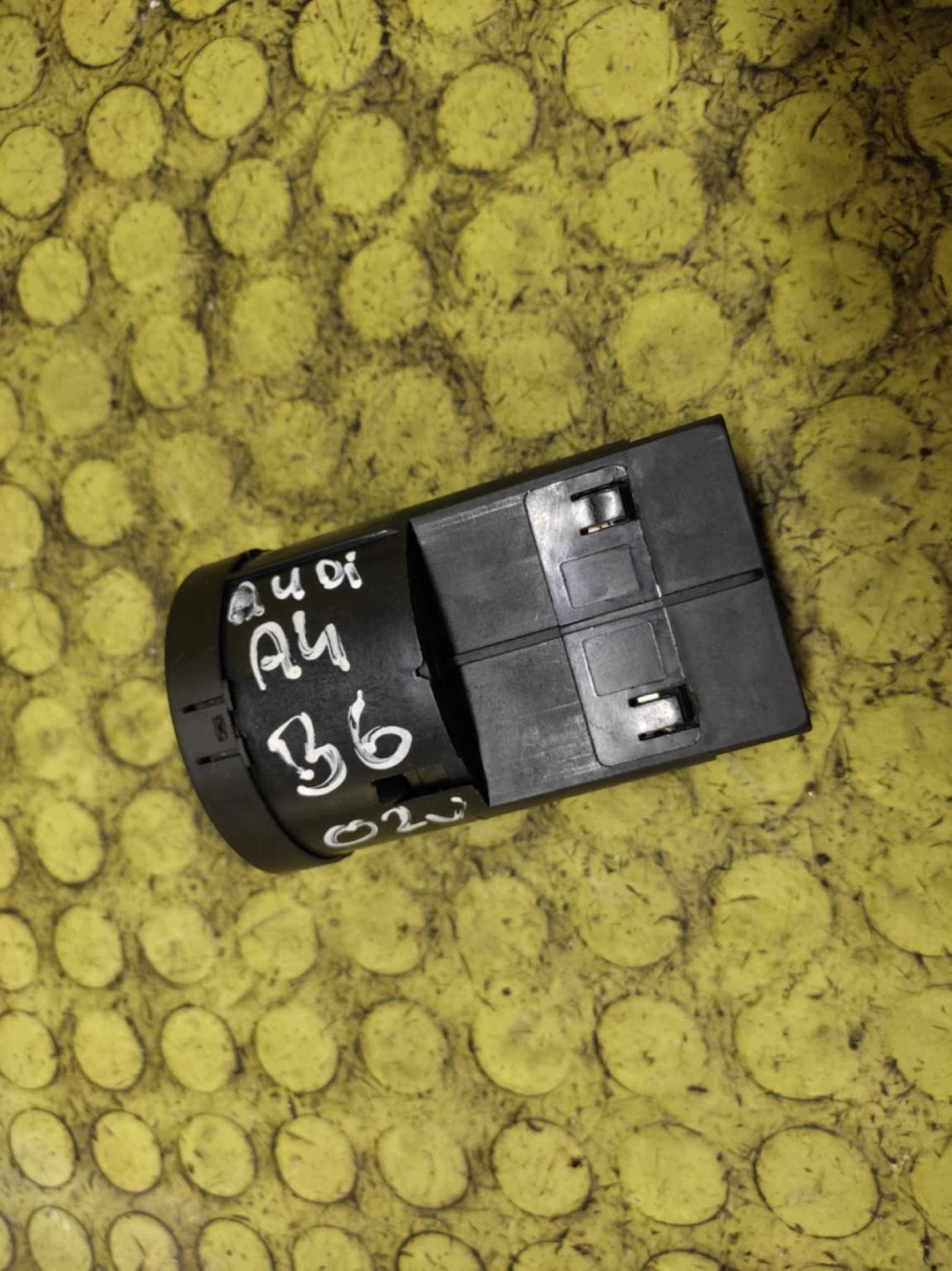 AUDI A4 B6 switch of the lights