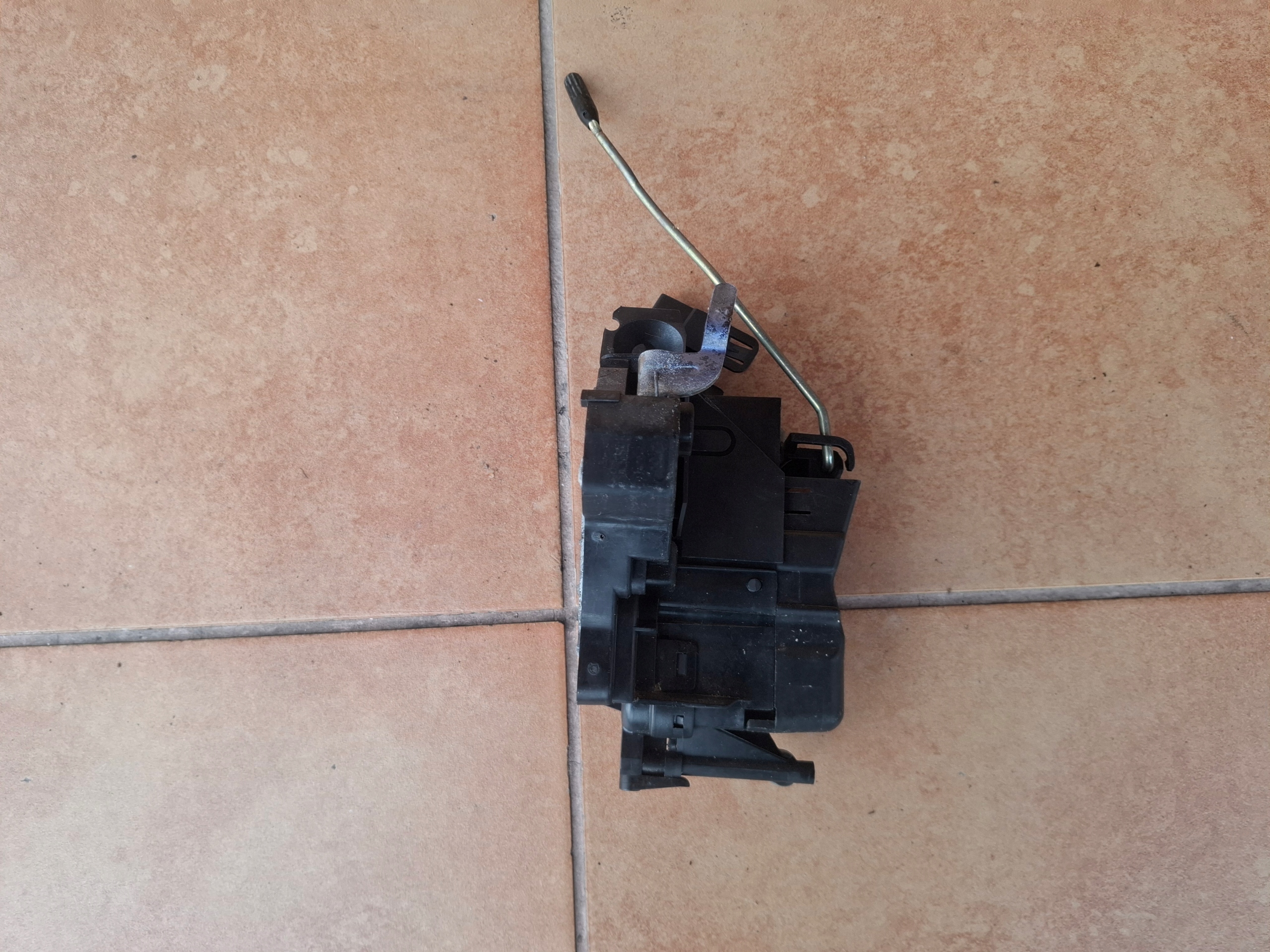 lock door right MERCEDES CLK W208 2087200435