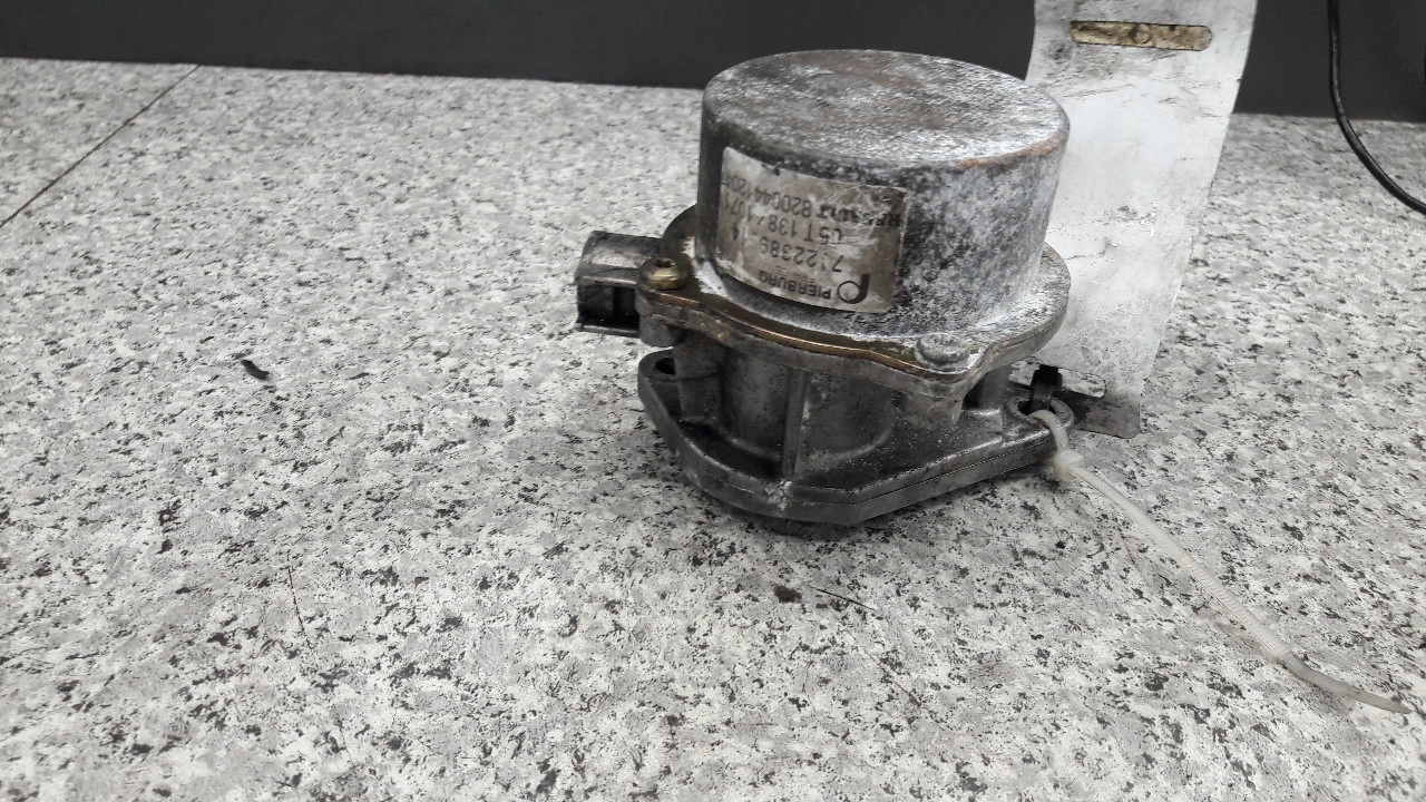 renault oe 8200441204 вакум насос