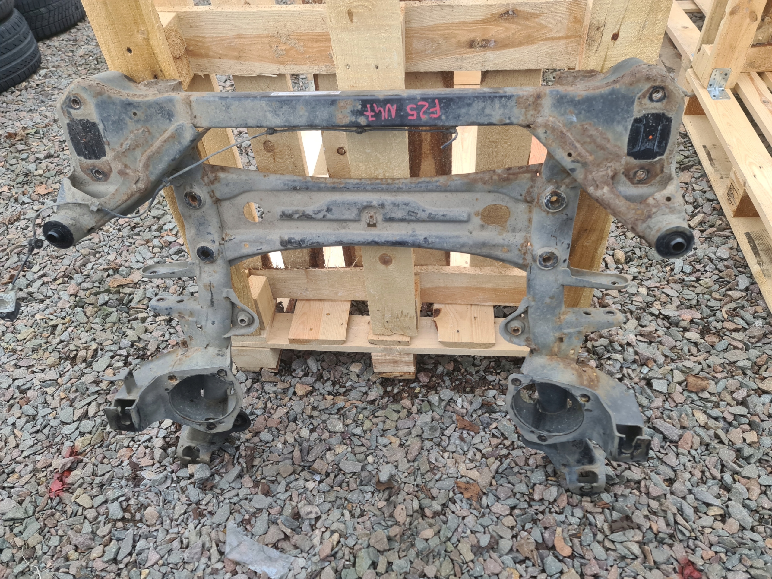 BMW F25 X3 SANKI KOŁYSKA PRZÓD