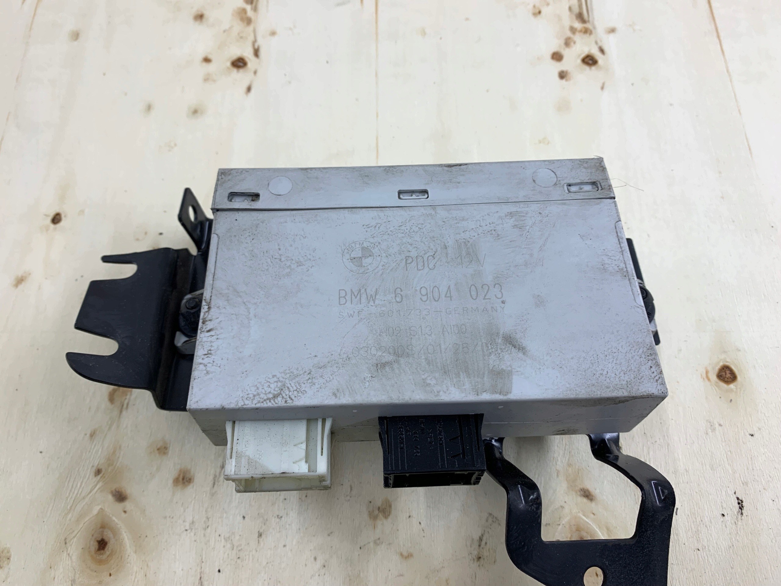 BMW E46 module unité de commande électronique uce PDC capteurs stationnement 6904023