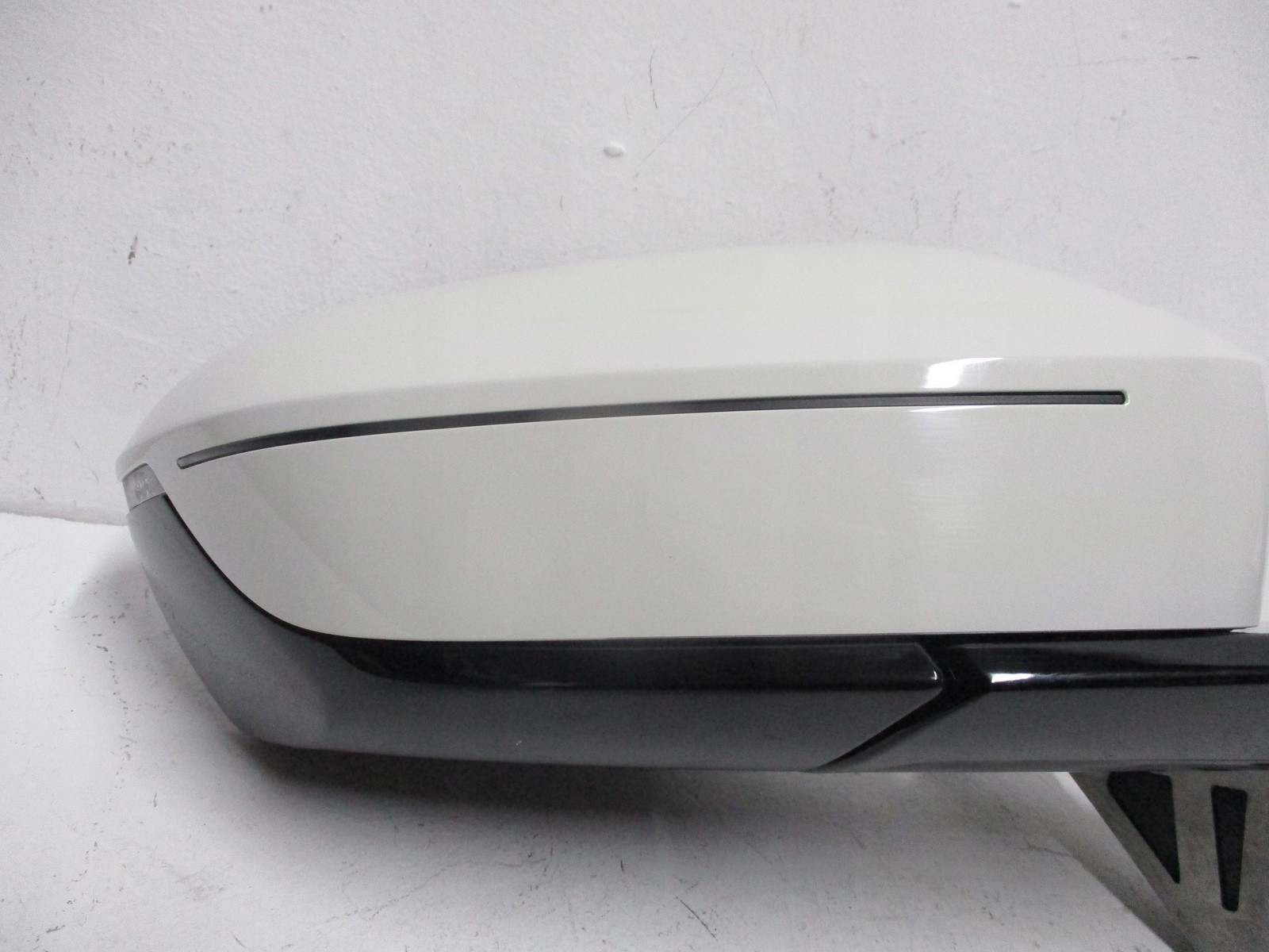 Spiegel BMW IX 23R 9+6 Kabel neu rechts