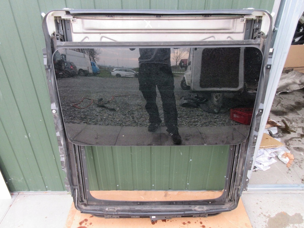 10000000034 - BMW X6 E71 люк у даху