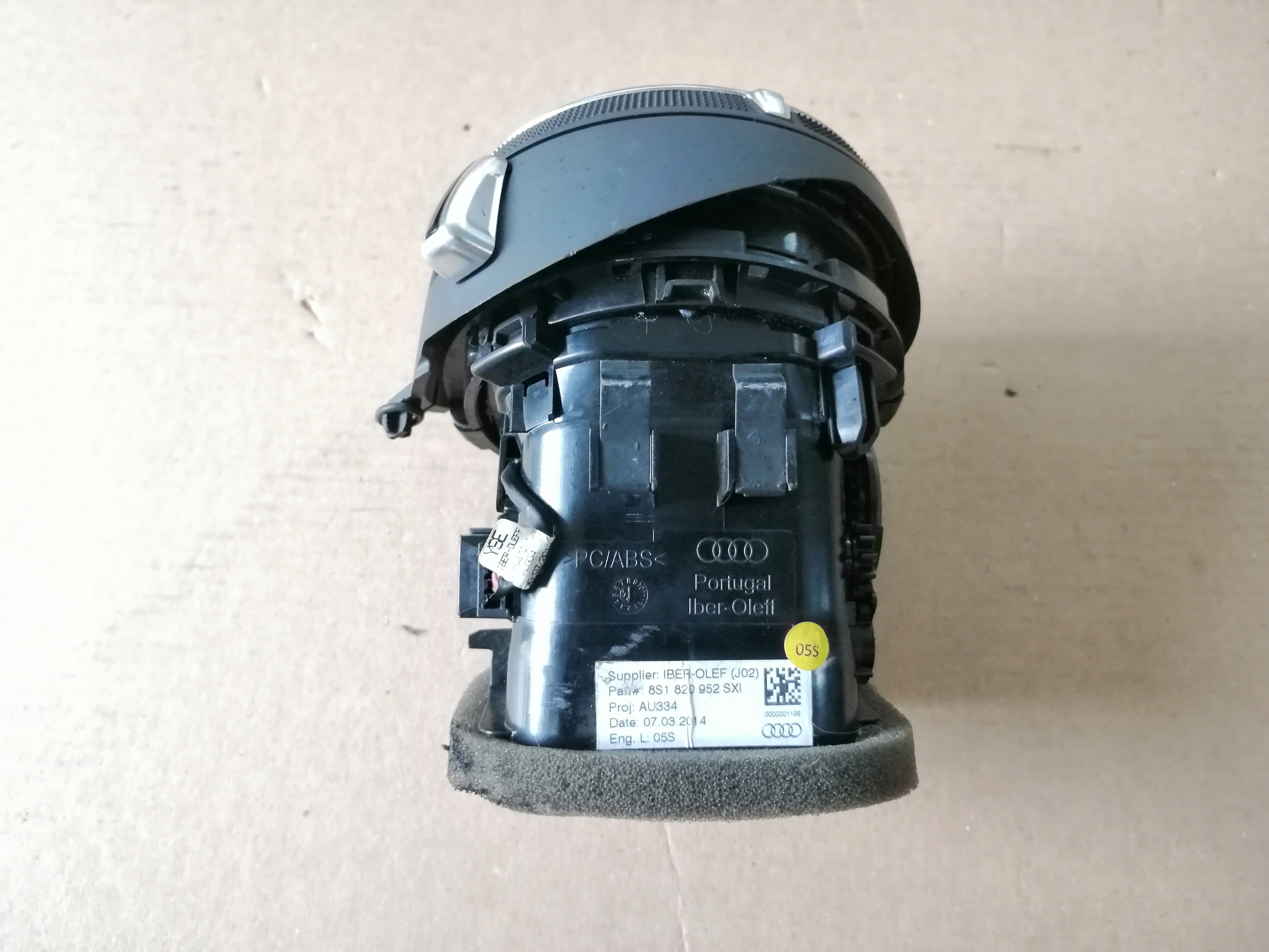 grid air conditioning devices central 8S1820952 AUDI TT 8S