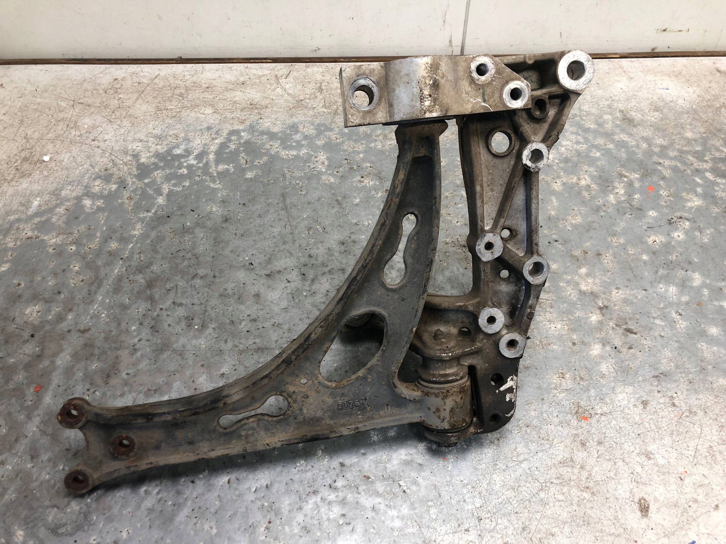 arm left front VW GOLF VI 1K0407153G 1K0199297G 1K0199295F