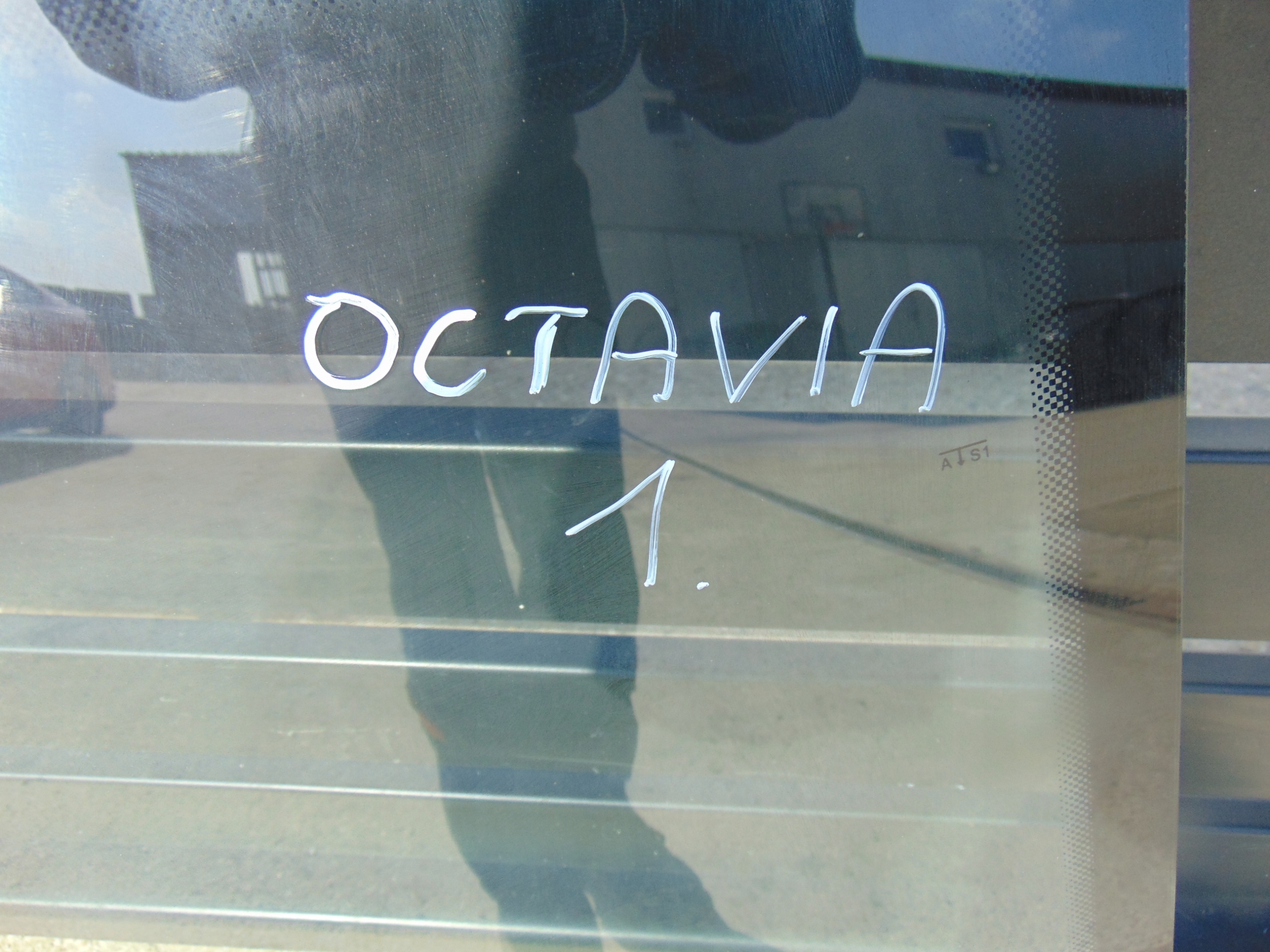 SZYBA PRZEDNIA CZOŁOWA SKODA OCTAVIA I Typ samochodu Samochody osobowe