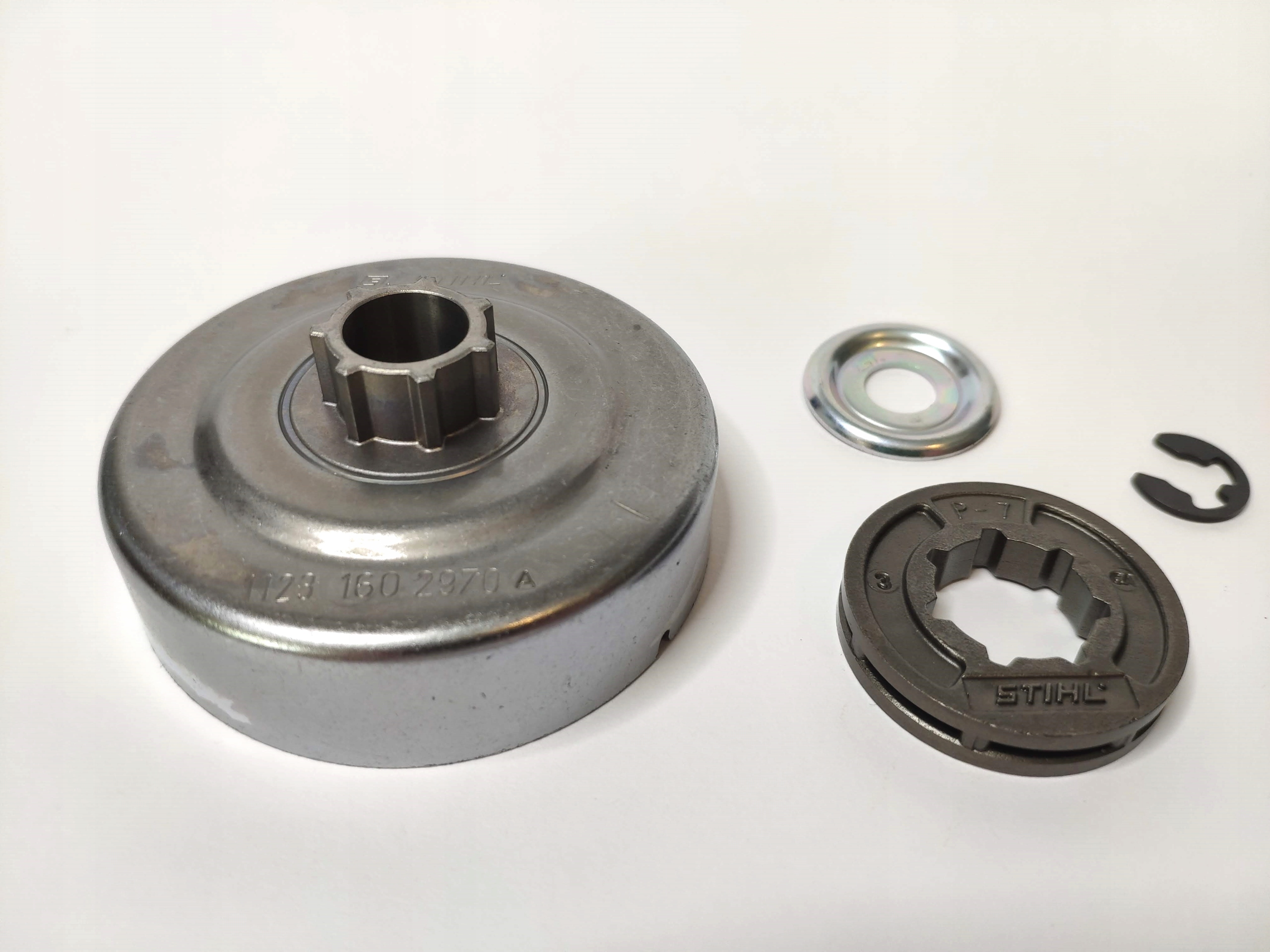 Originální spojkový buben kolečko 3/8"x7Z Stihl MS230 MS250 023 025 MS231