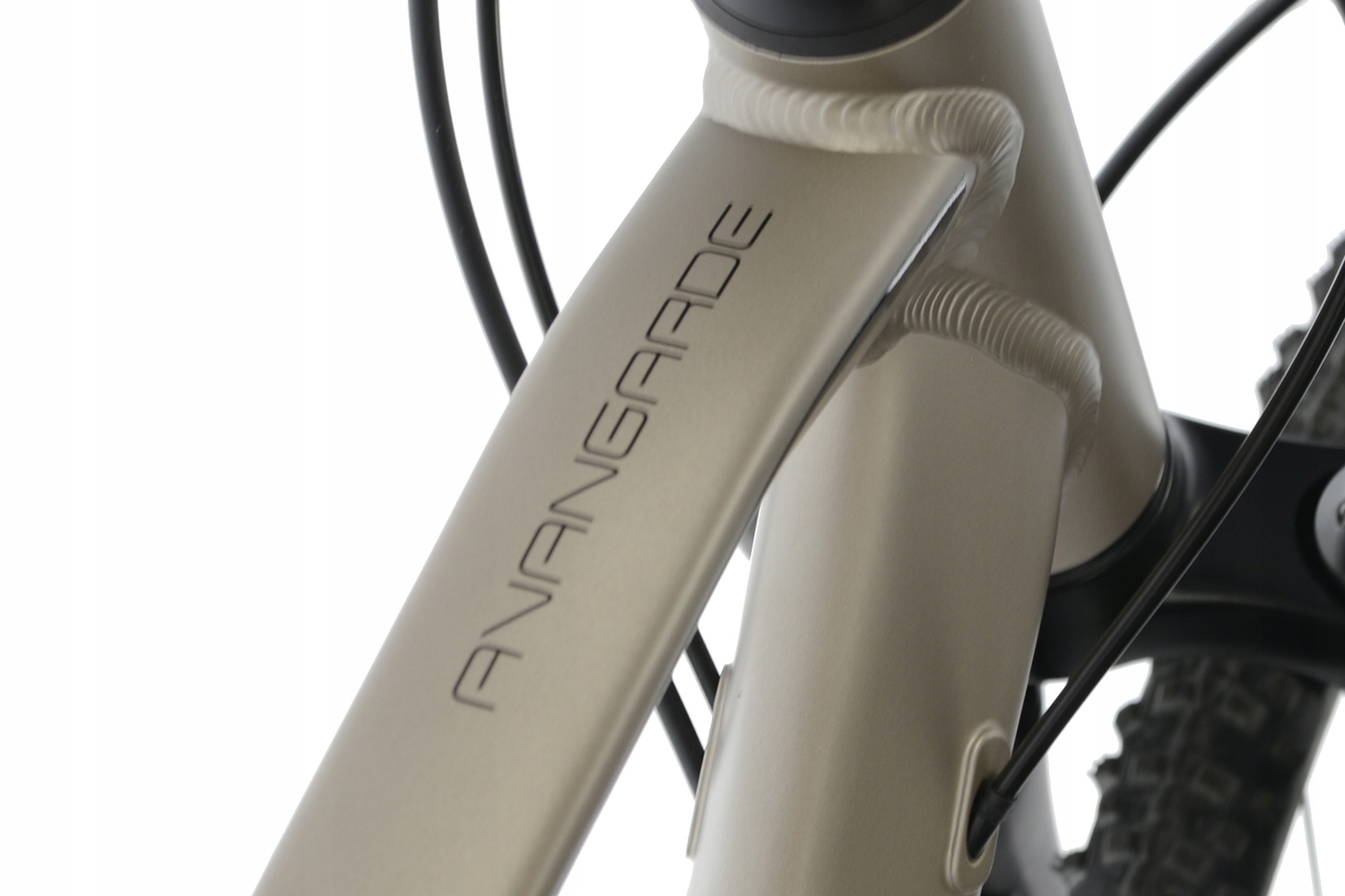 Rower Kands Crossowy 28 Avangarde r21' piaskowy CUES HYDRAULIKA r24M Nowość