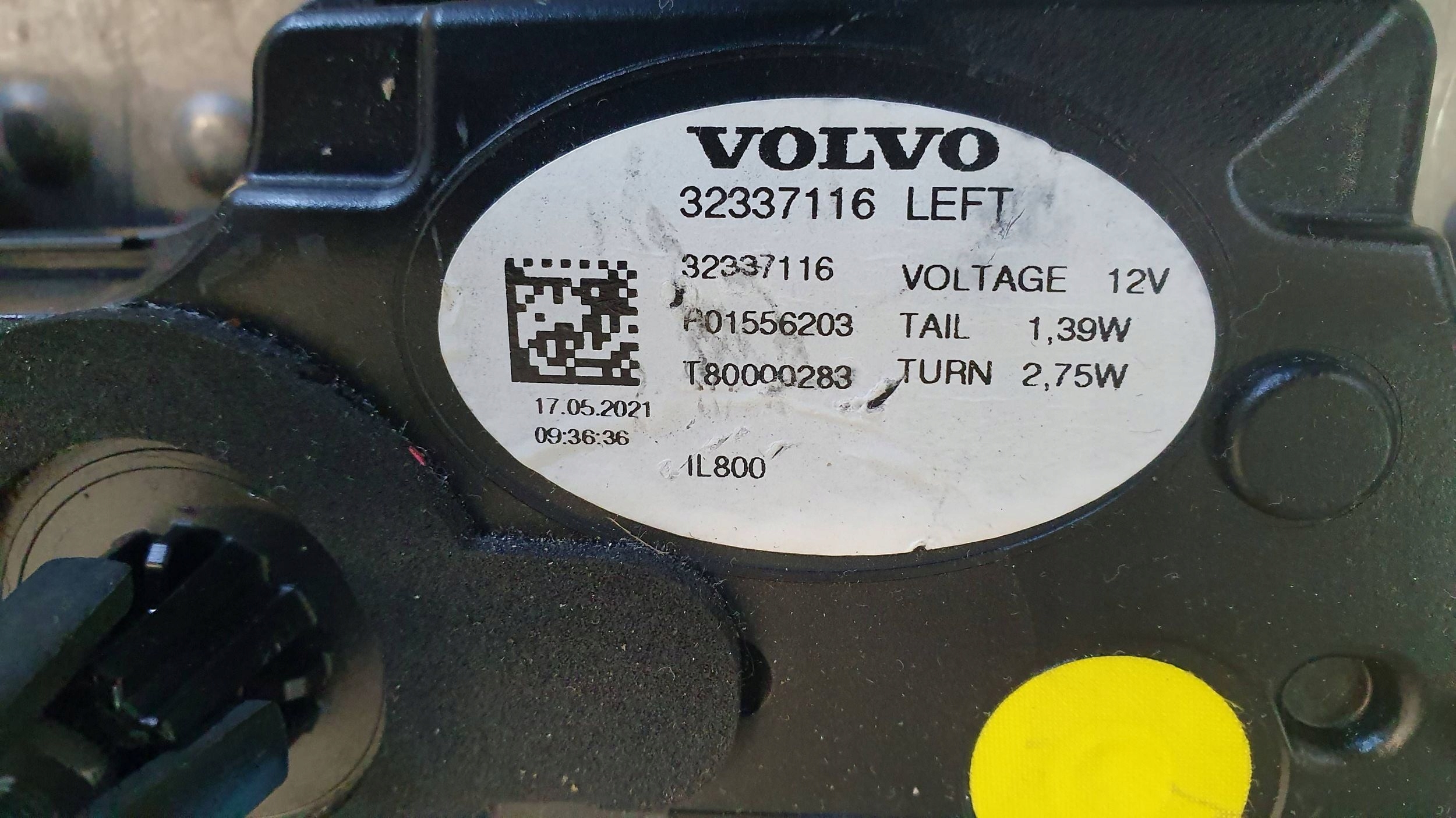 light rear part left VOLVO C40 to the bonnet 21- 32337116
