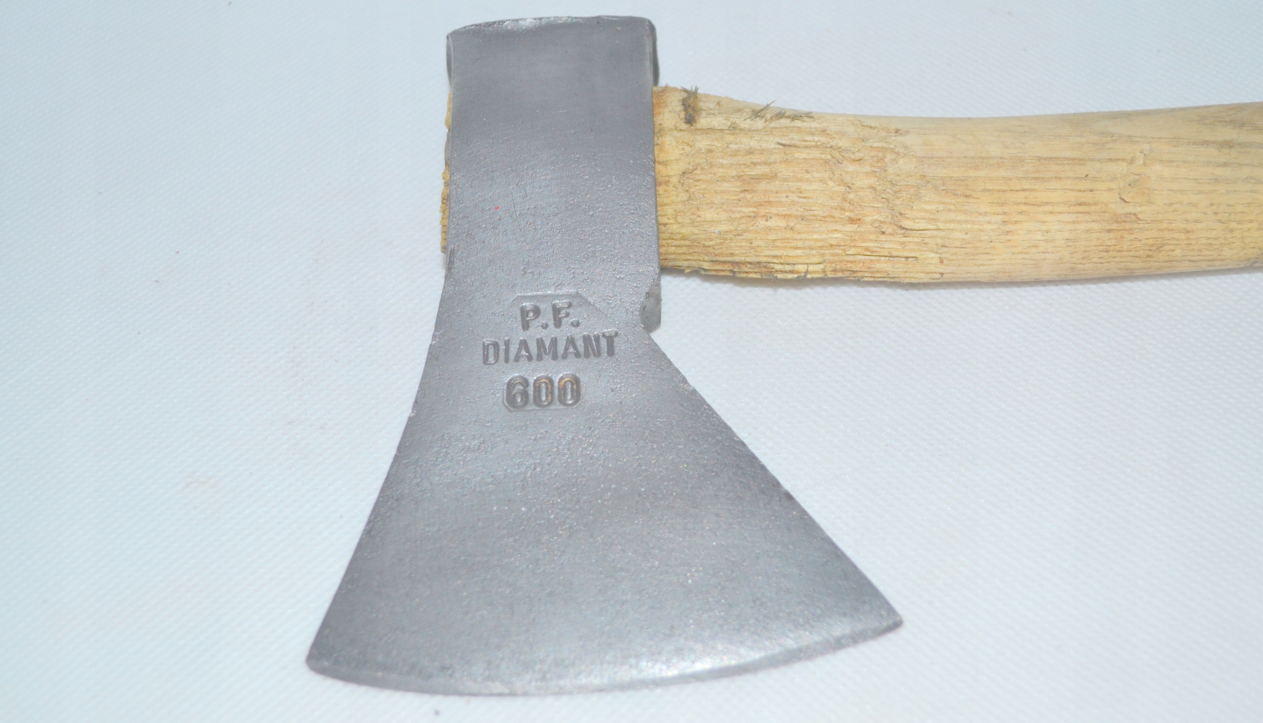 P.F.DIAMANT 600 STARA SIEKIERKA