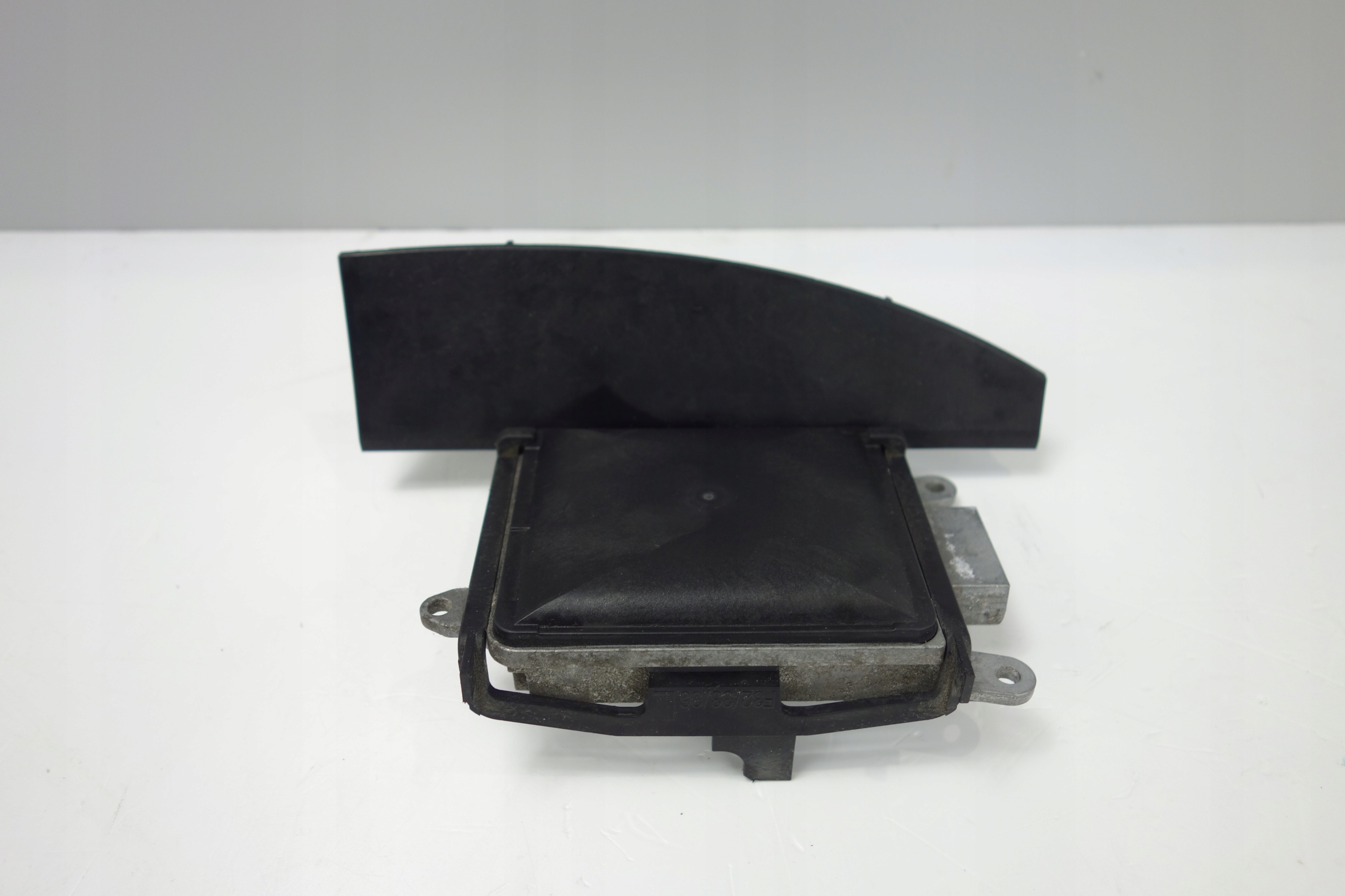 sensor changes supports left BMW F32 F33 F36 6875050