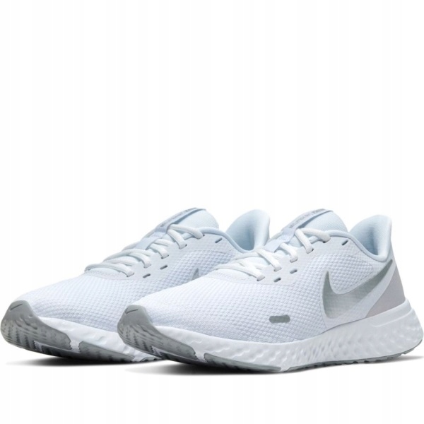 

Buty Nike Wmns Revolution 5 BQ3207 100 # 39