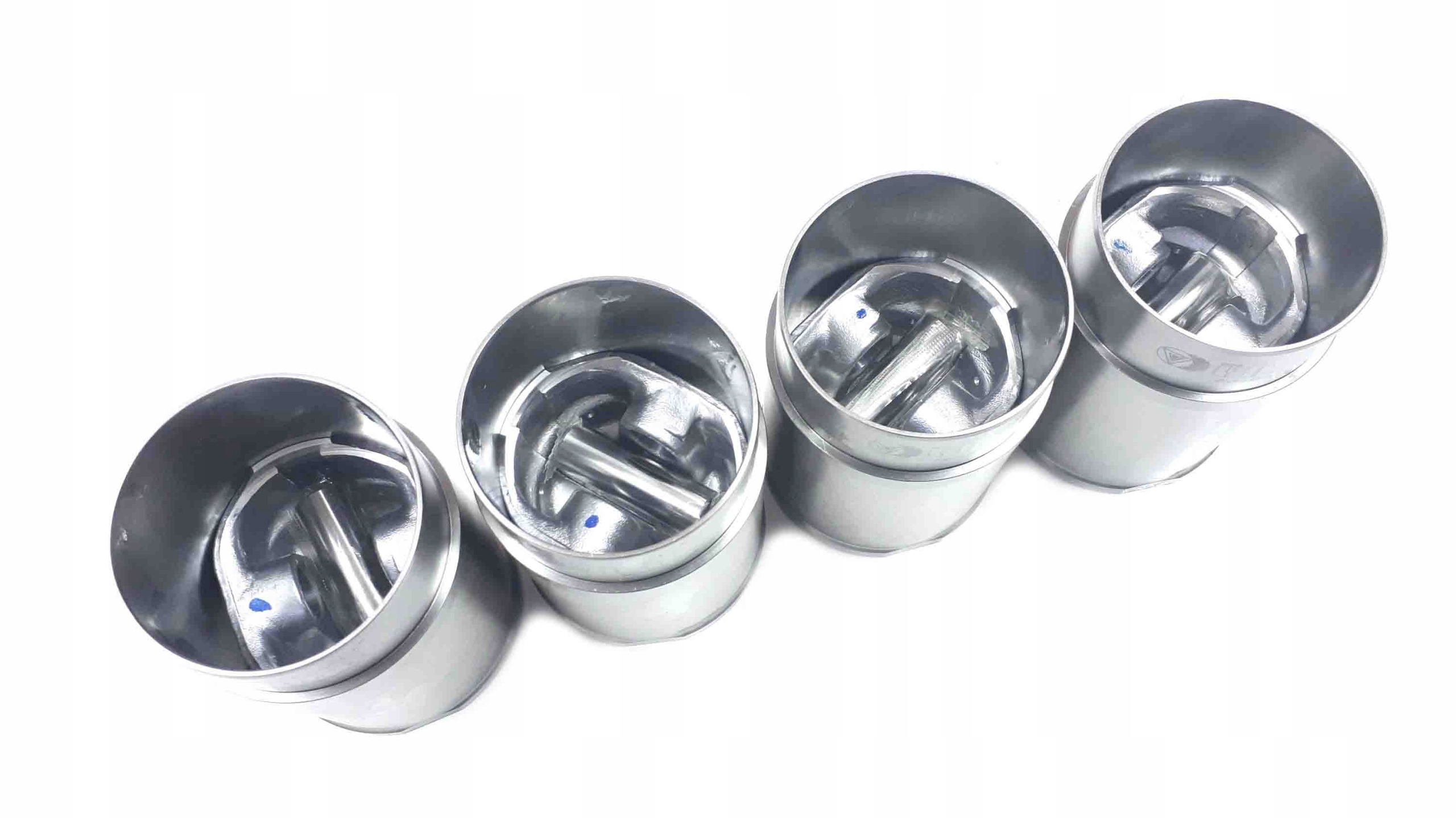 ZESTAW NAPRAWCZY SILNIKA FABIA 1.4 MPI 047198075D Waga produktu z opakowaniem jednostkowym 5 kg