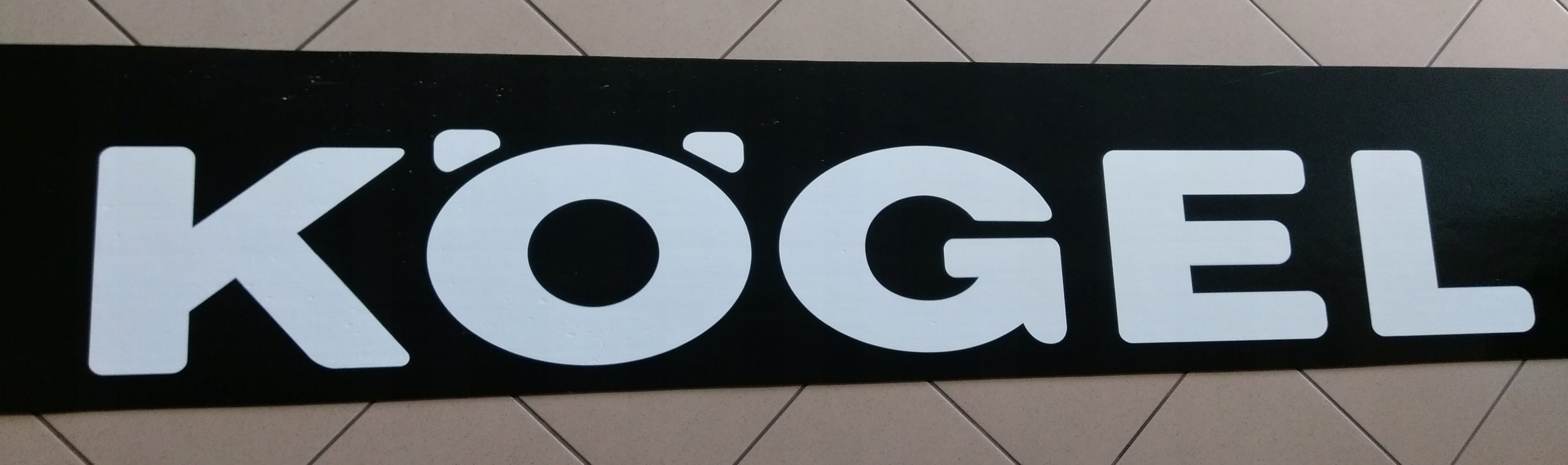 Chlapacz fartuch naczepy przyczepy KOGEL czarny Installation side Rear