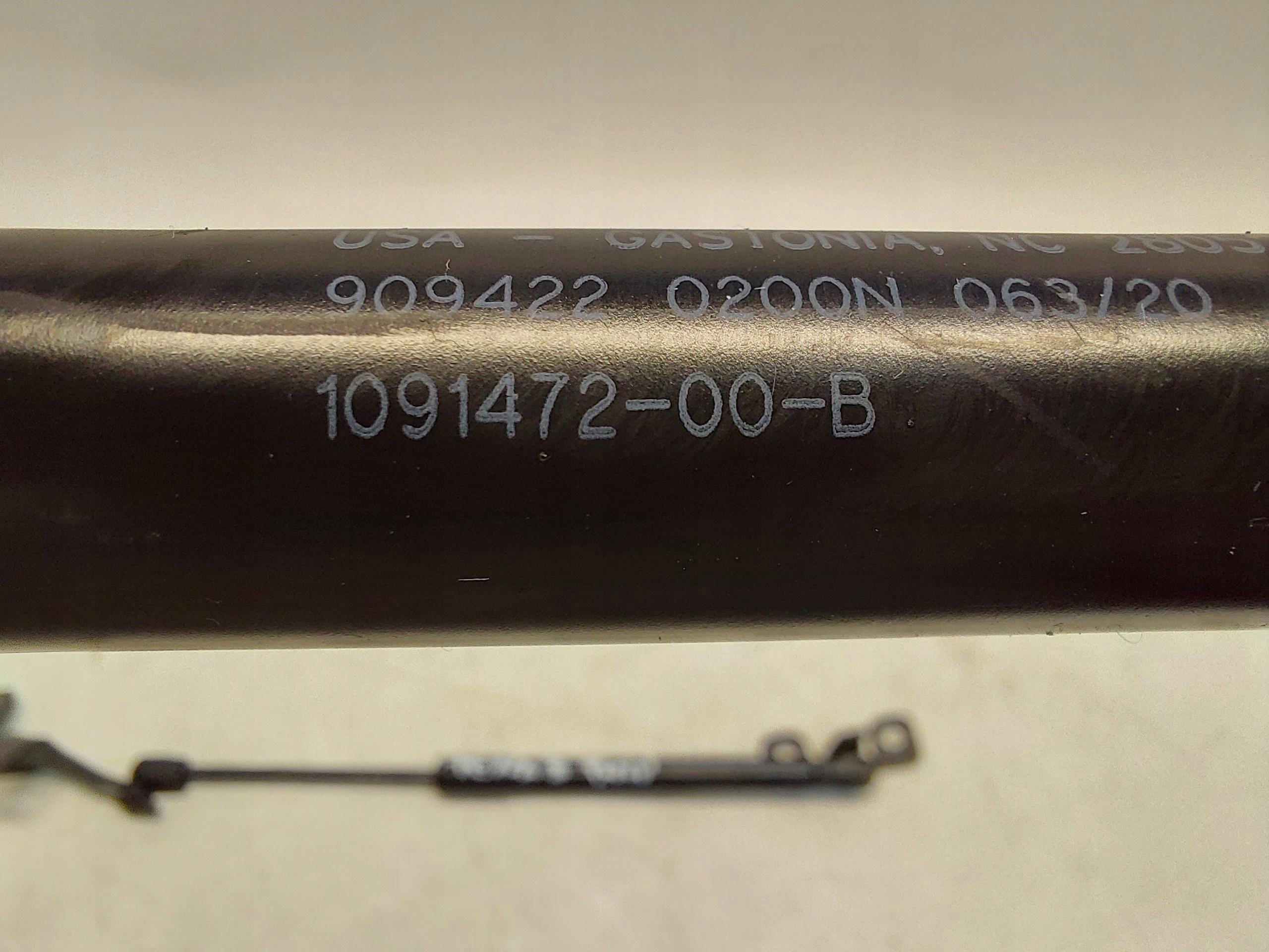 TESLA Model 3 III damper bonnets pokrywy front komplet 1091472-00-B