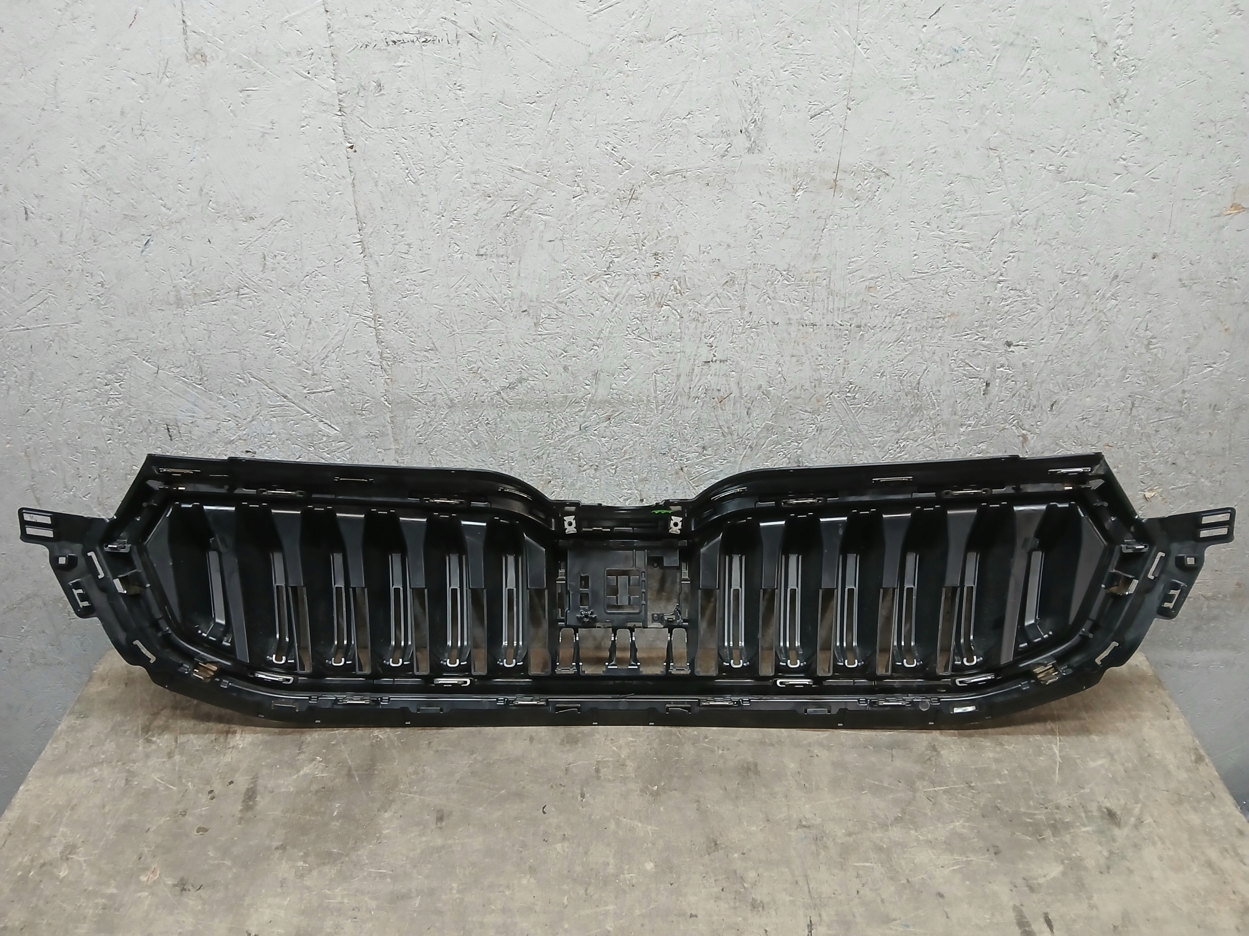 maska SKODA KAMIQ 658 658853653C