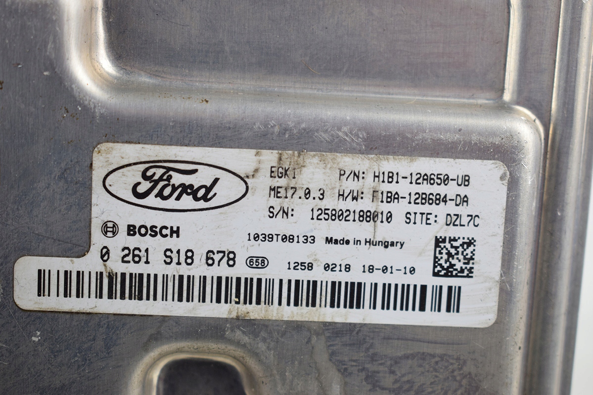 computer control unit FORD FIESTA MK8 0261S18678
