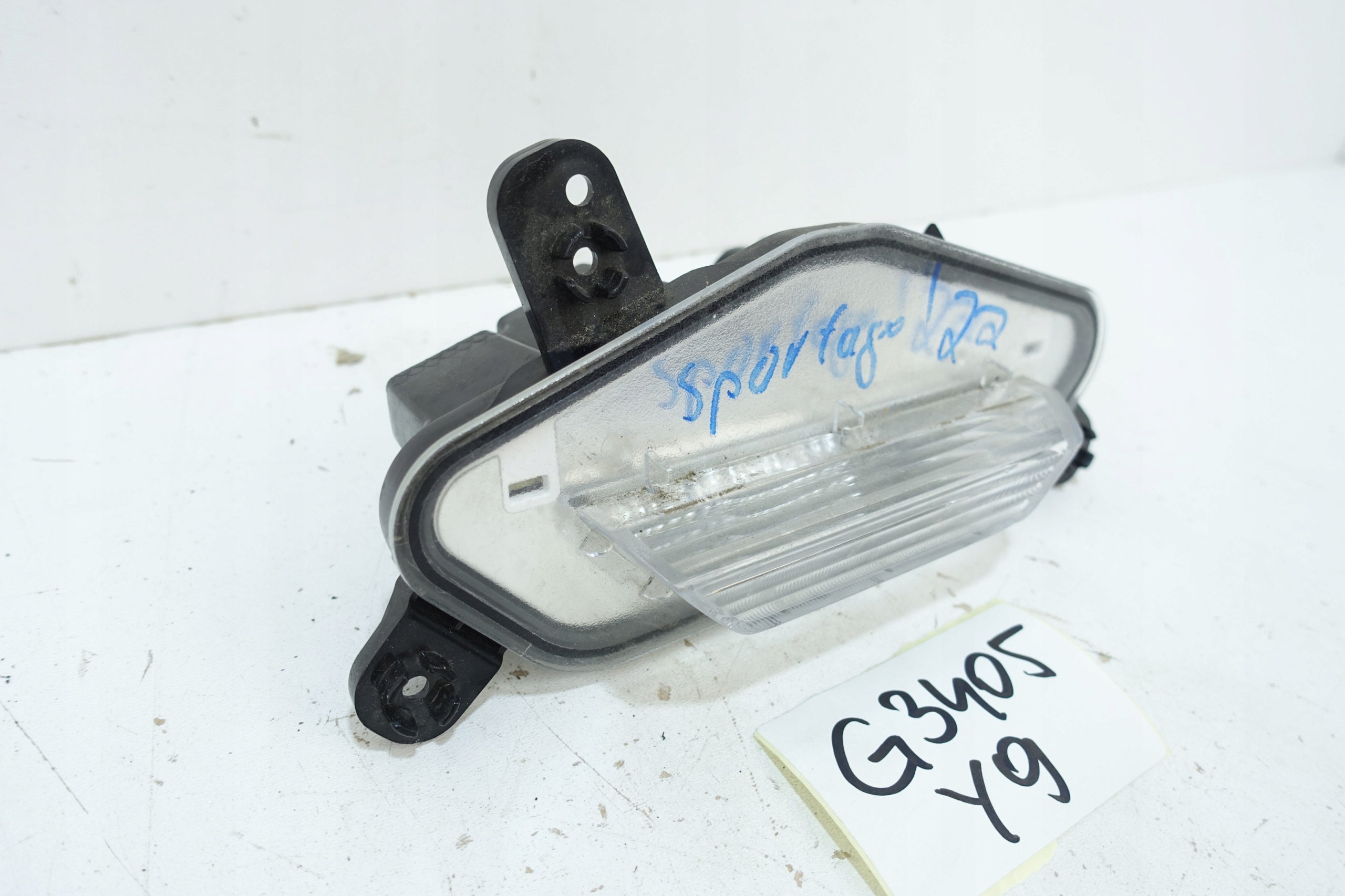 KIA SPORTAGE V 2021- TRZECIE light STOP 924A3-R2000