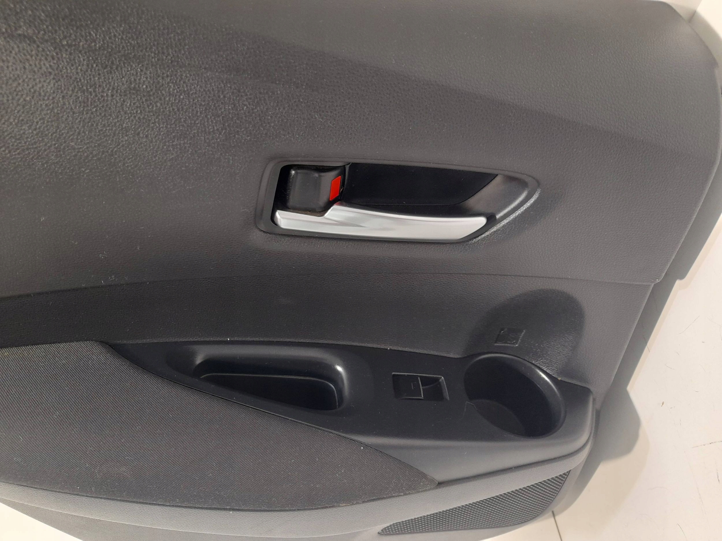 Toyota Corolla E21 side door rear left Hatchback 67614-02640 (ET115)