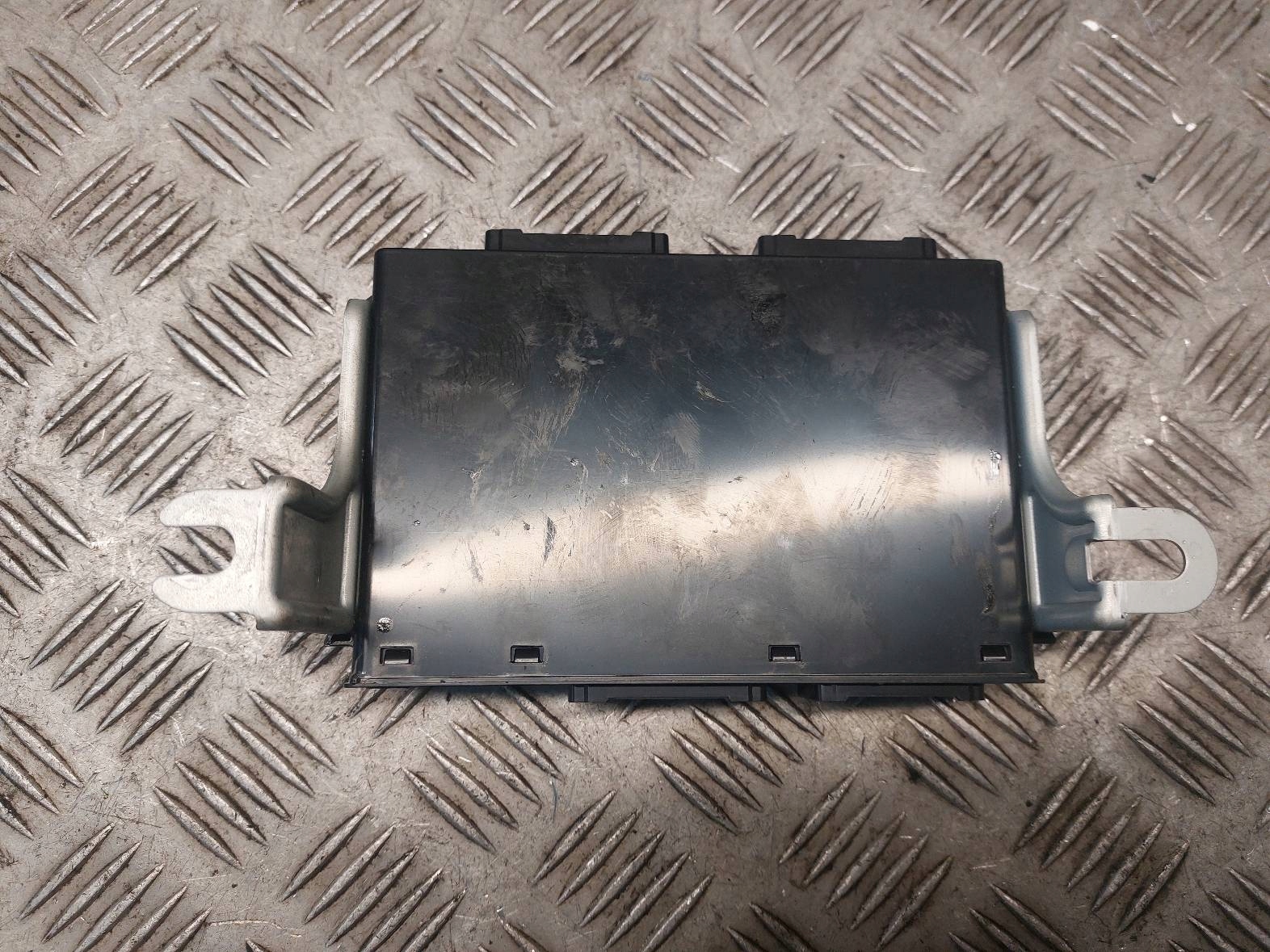 Unité commande confort SUZUKI SWIFT V MK7 36780-70L02