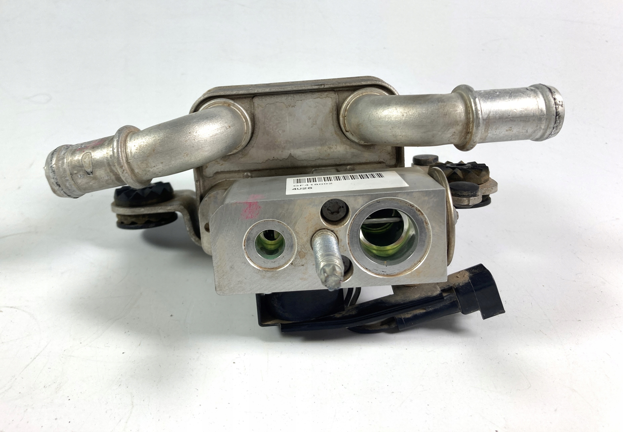 Chrysler Pacifica 3.6 hybryda radiator wymiennik ciepla 2017-26