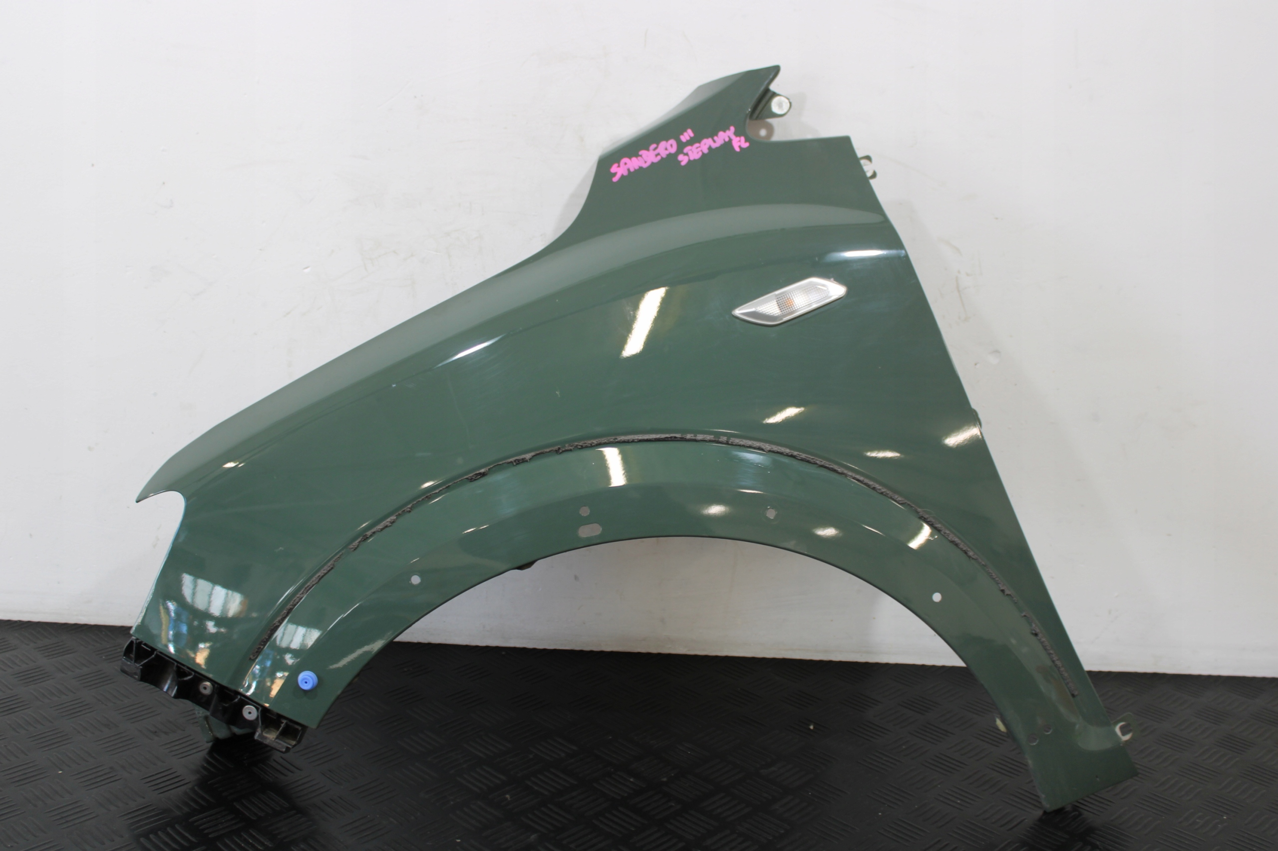 fender left front front DACIA SANDERO STEPWAY III 3 LIFT