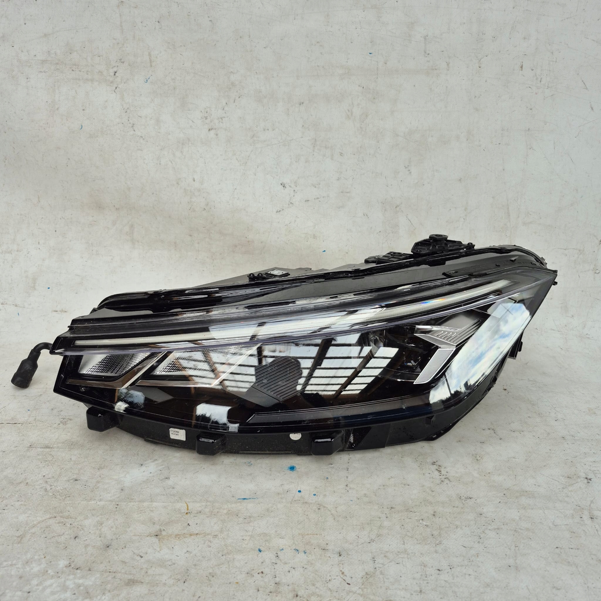 VW PASSAT B9 3J0 3J1 23- light left front front FULL LED 3J1941005