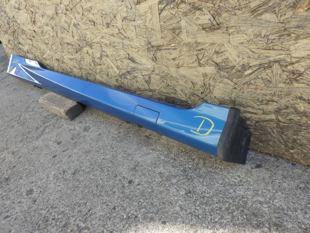 FORD FIESTA MK7 LIFT ST RS 12- moulding threshold right threshold