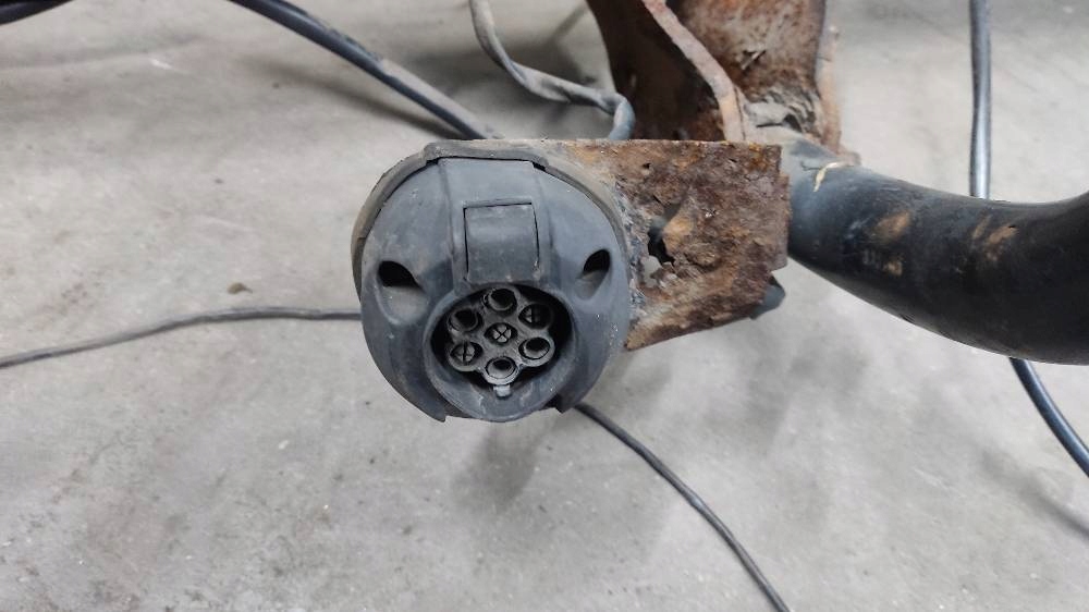 HAK HOLOWNICZY WIĄZKA FORD MONDEO MK3 KOMBI Producent inny