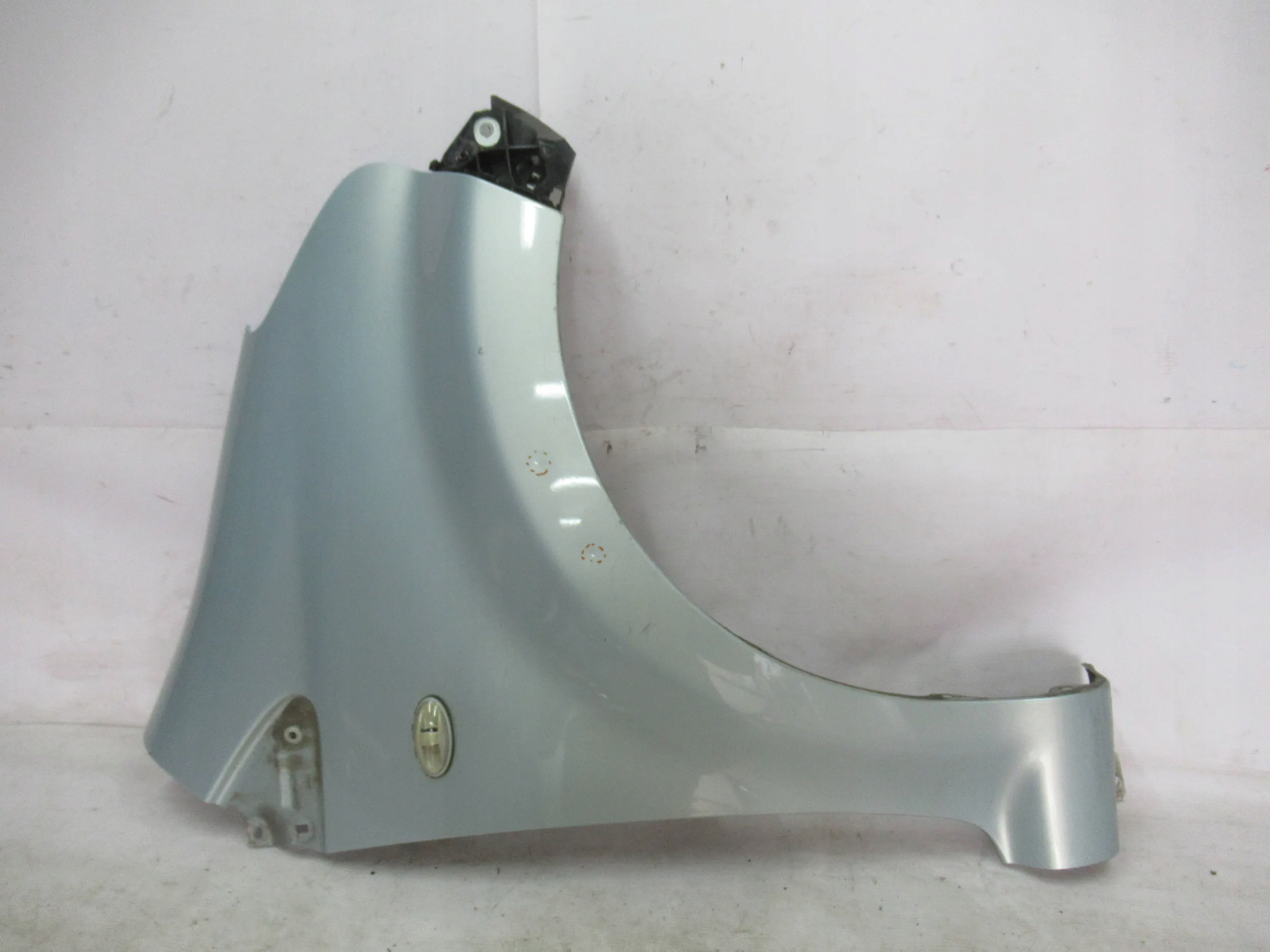 BŁOTNIK PRZÓD PRZEDNI PRAWY TOYOTA AYGO