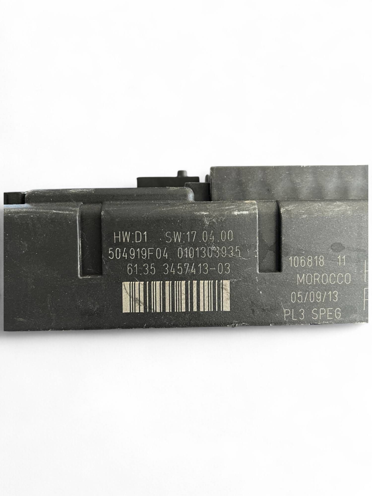 MINI COOPER R56 блок предохранителей 3457413