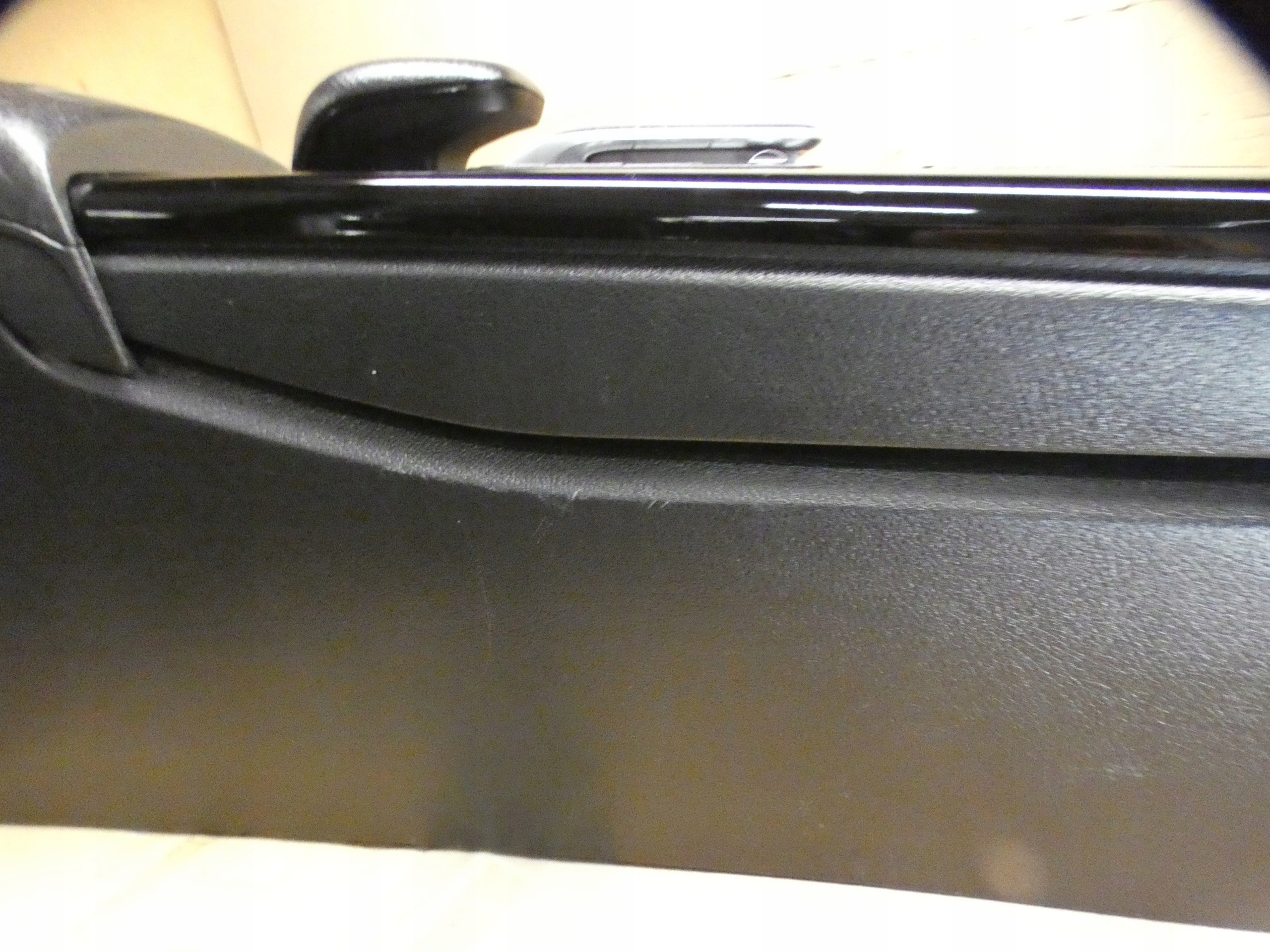 mitteltunnel mitte armlehne MERCEDES A klasse W177 18- HB