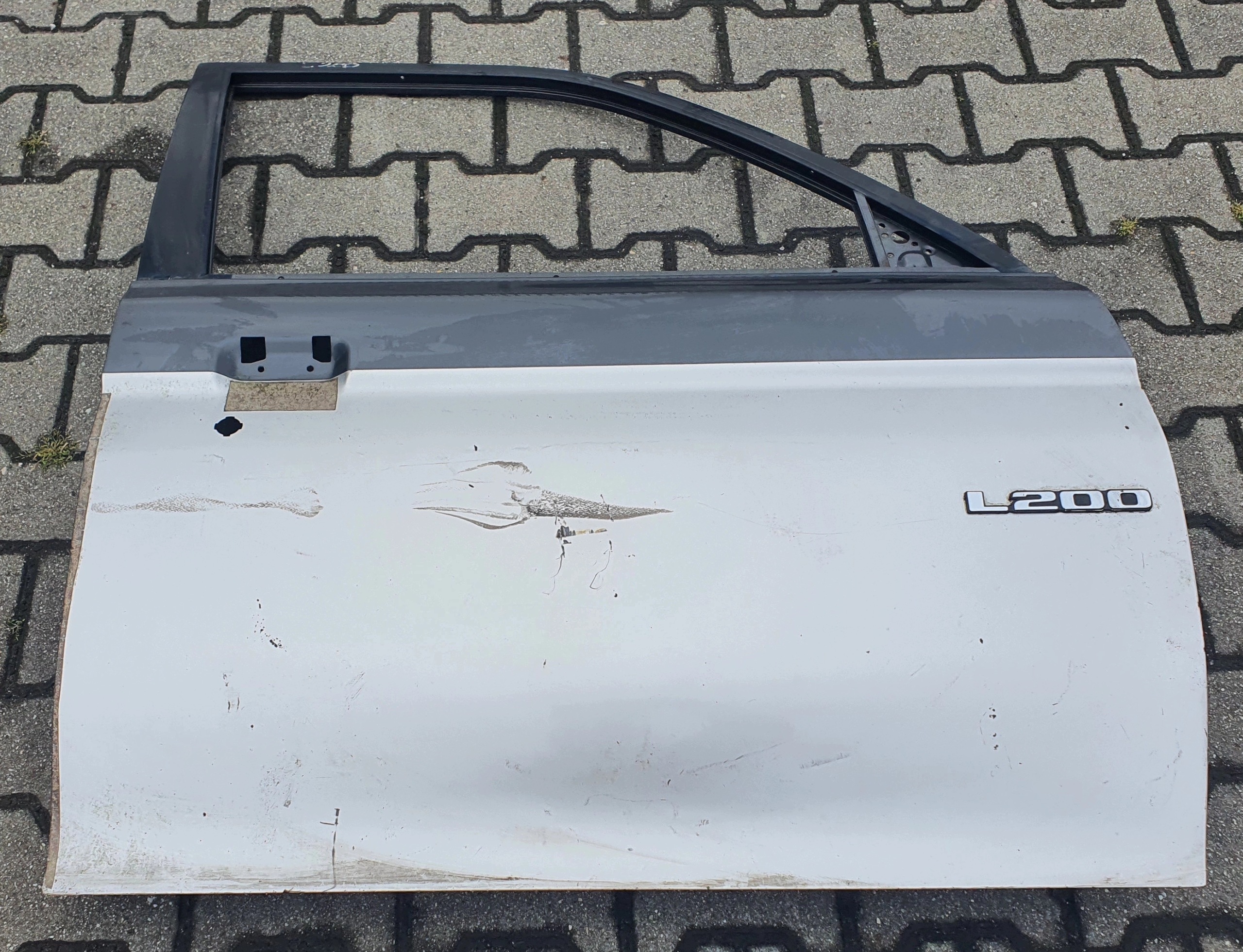 MITSUBISHI L200 III 01-06 door front right right original