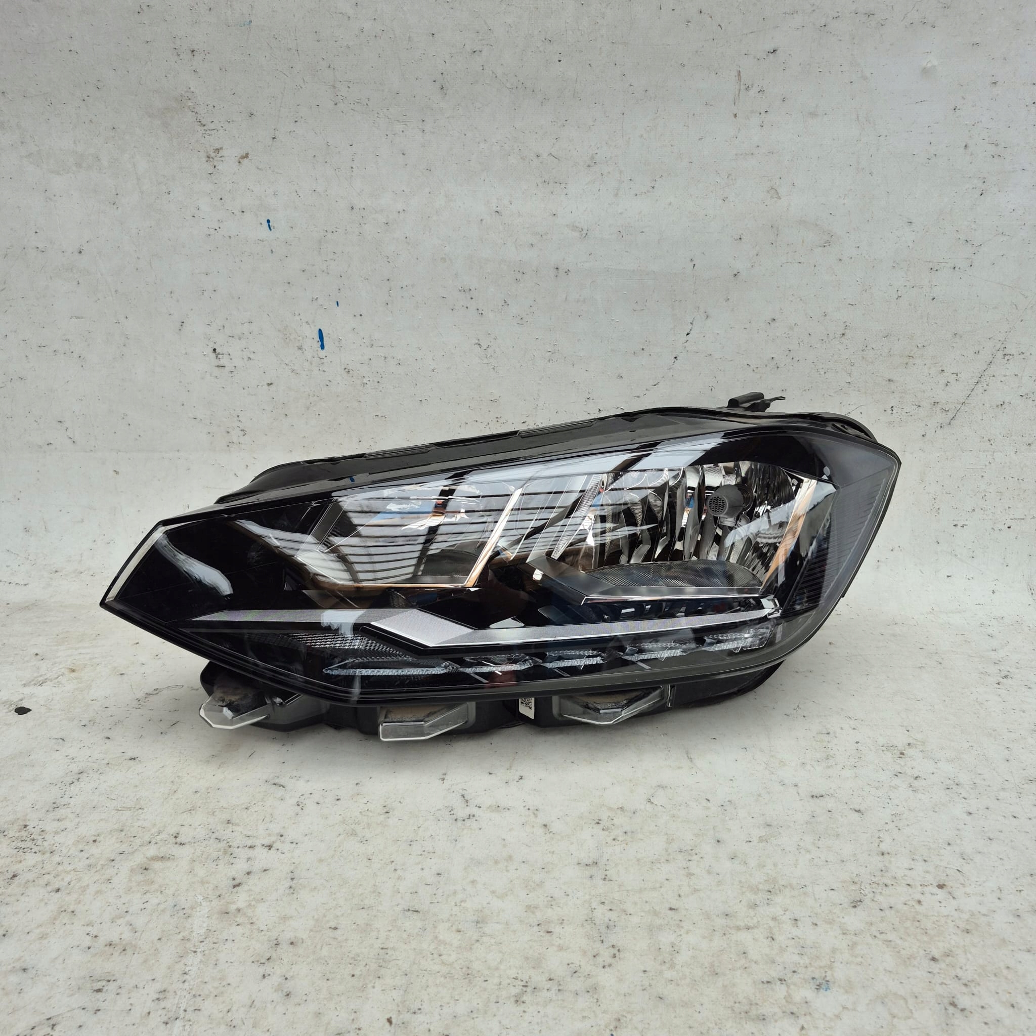 VW SPORTSVAN LIFT 18- light left front front 517941005D