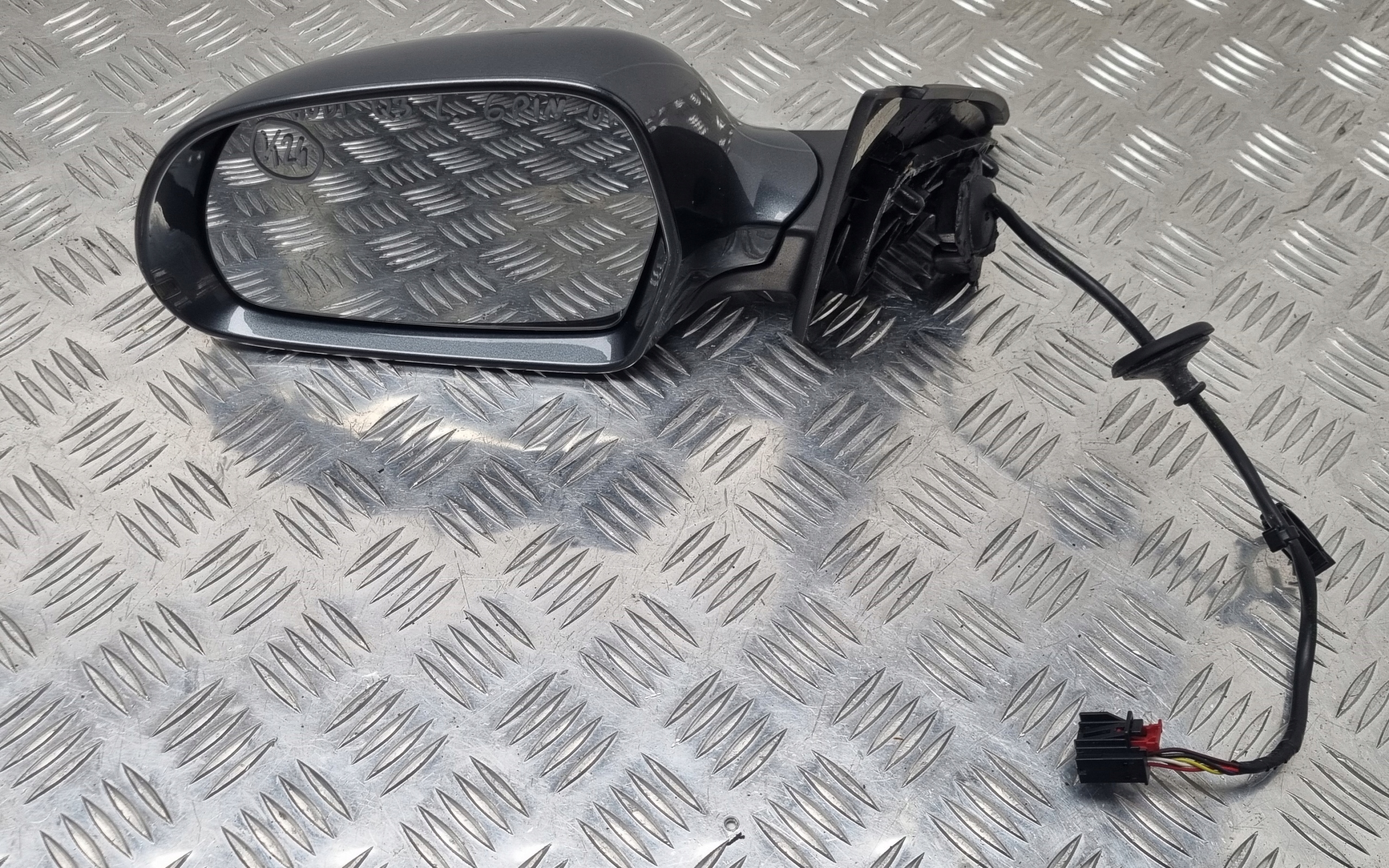 AUDI Q3 ЗЕРКАЛО ZEWNETRZNE СЛЕВАpin UK