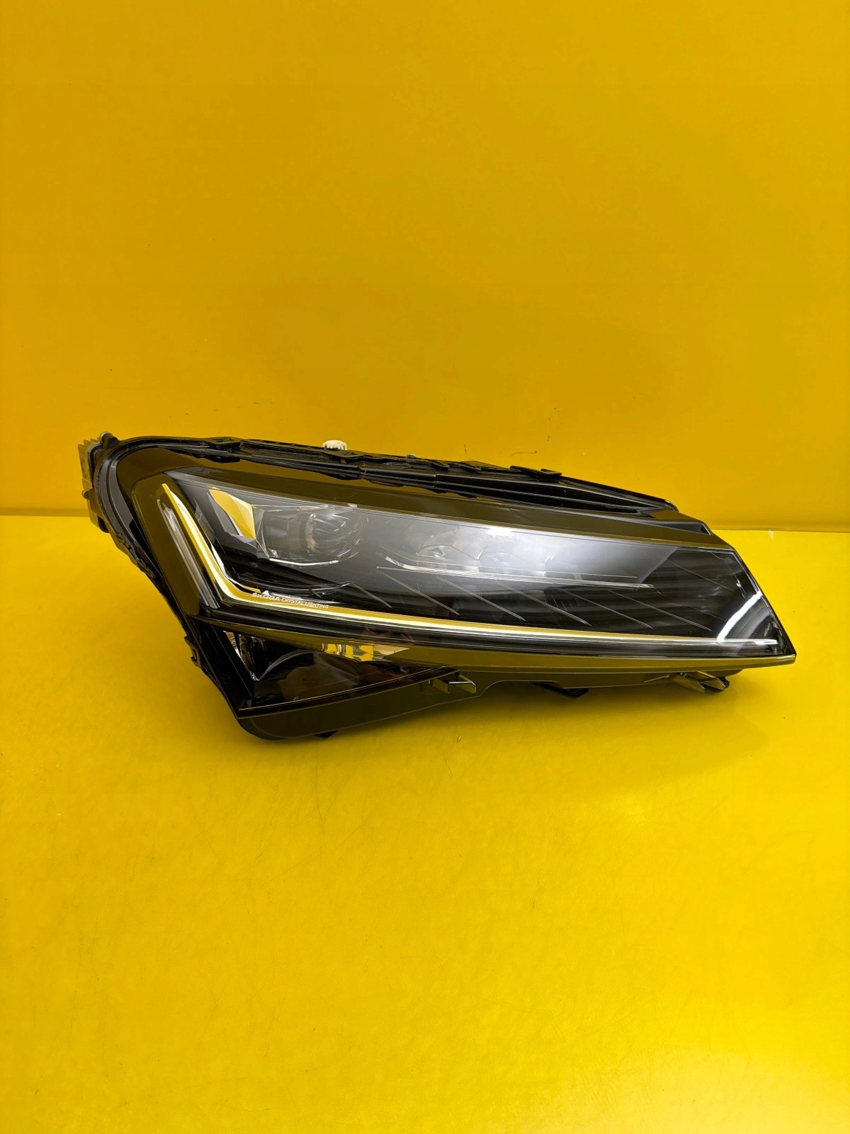 light right Skoda Superb 3V1 III 3 Lift Full Led 3V1941016D