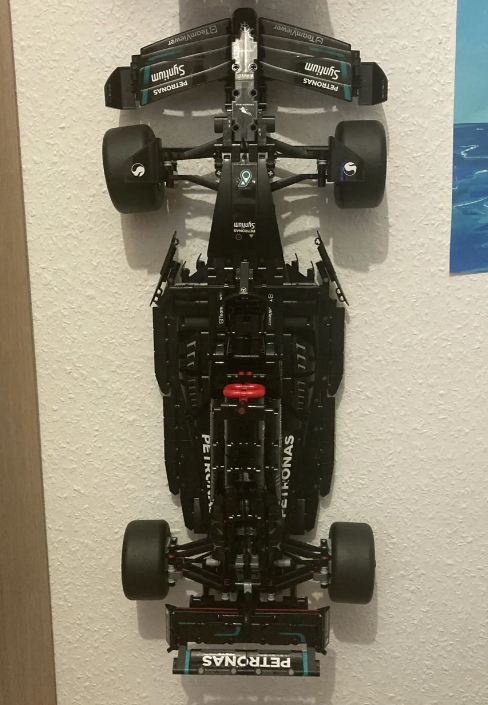 Mocowanie Ścienne do Samochodu LEGO Technic Mercedes F1 42171 Marka LEGO