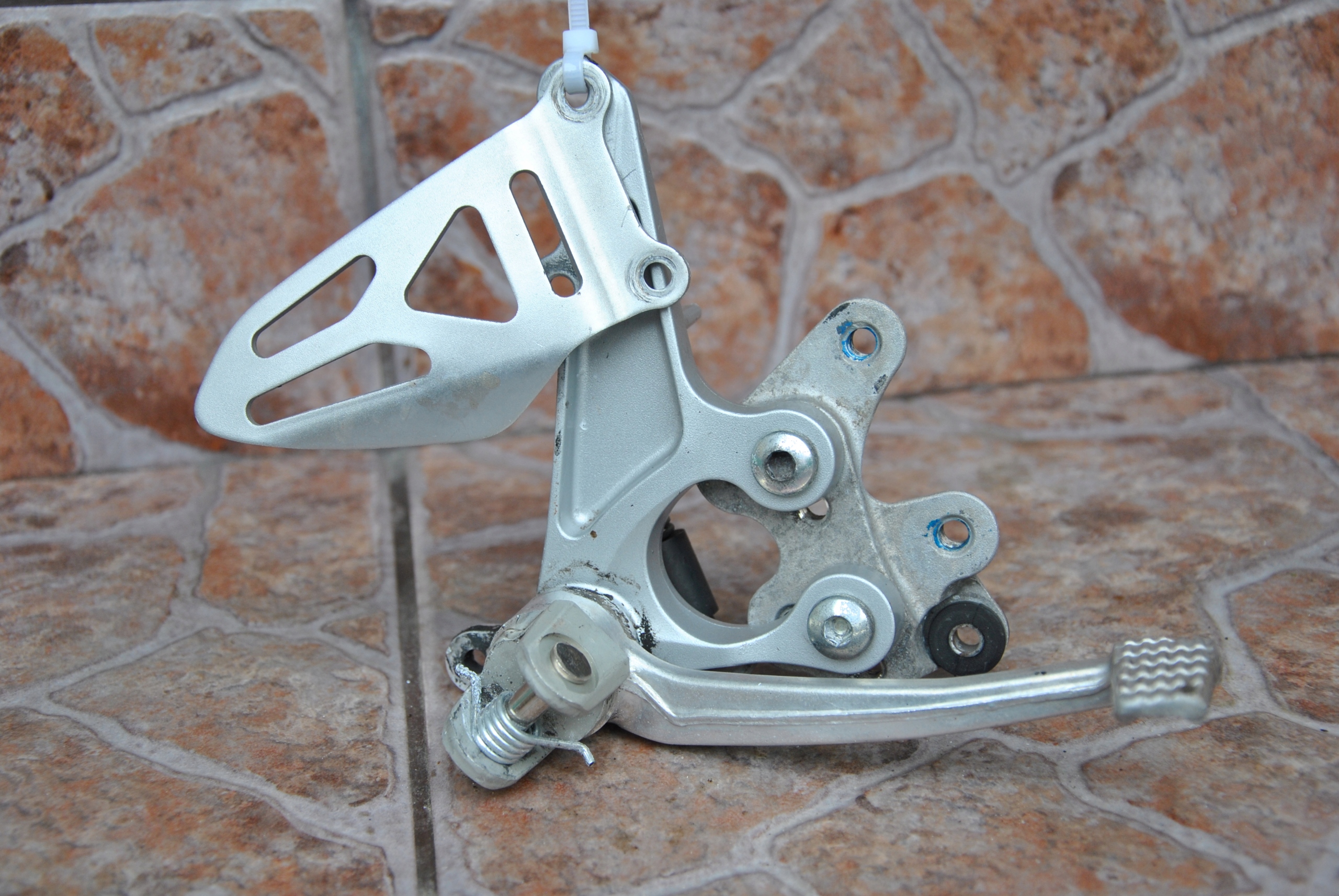 298905 - Комплект водителя правая стойка Suzuki GSX-R 1000 L2 L1