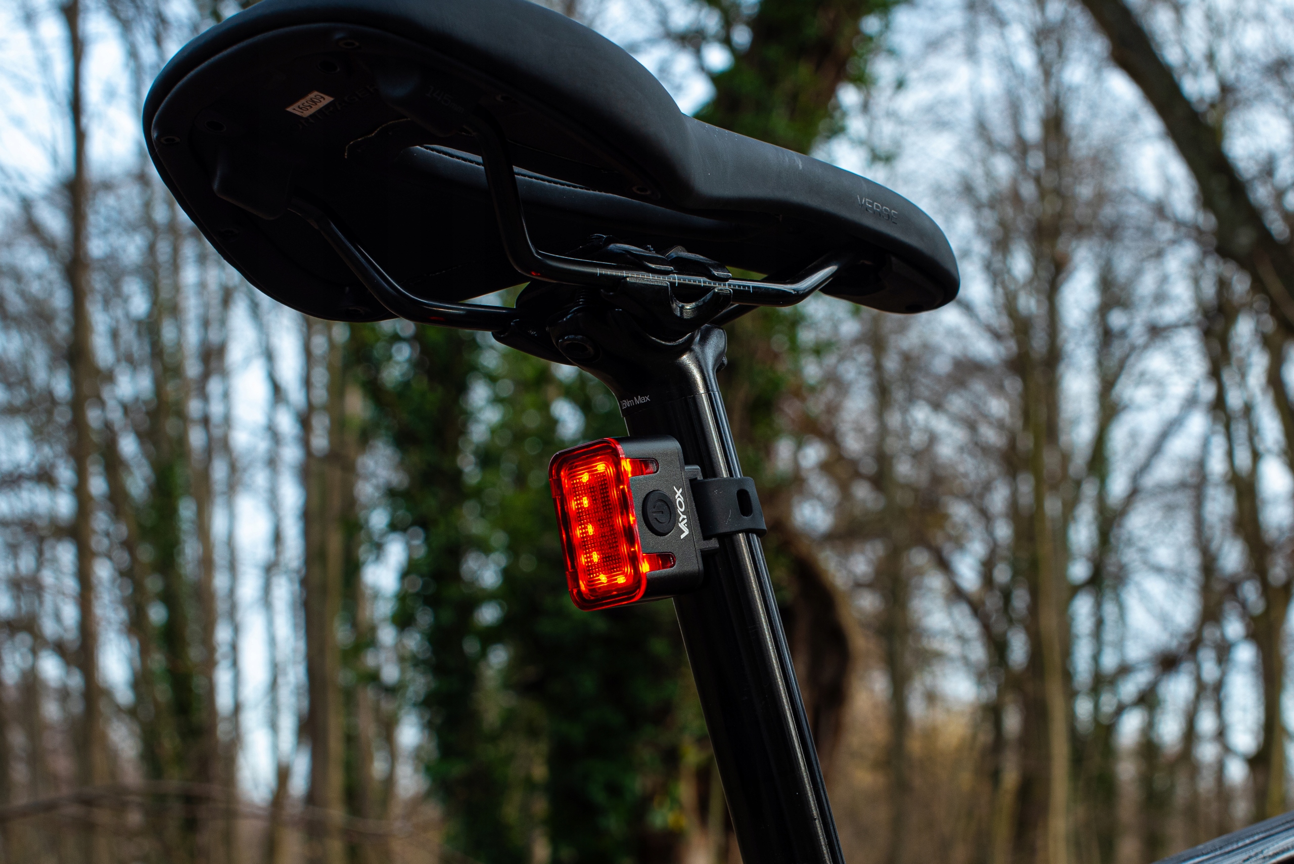 LAMPKA ROWEROWA PRZEDNIA AKUMULATOROWA 5xLED + OŚWIETLENIE TYLNE USBC VAYOX Strumień świetlny 1020 lm