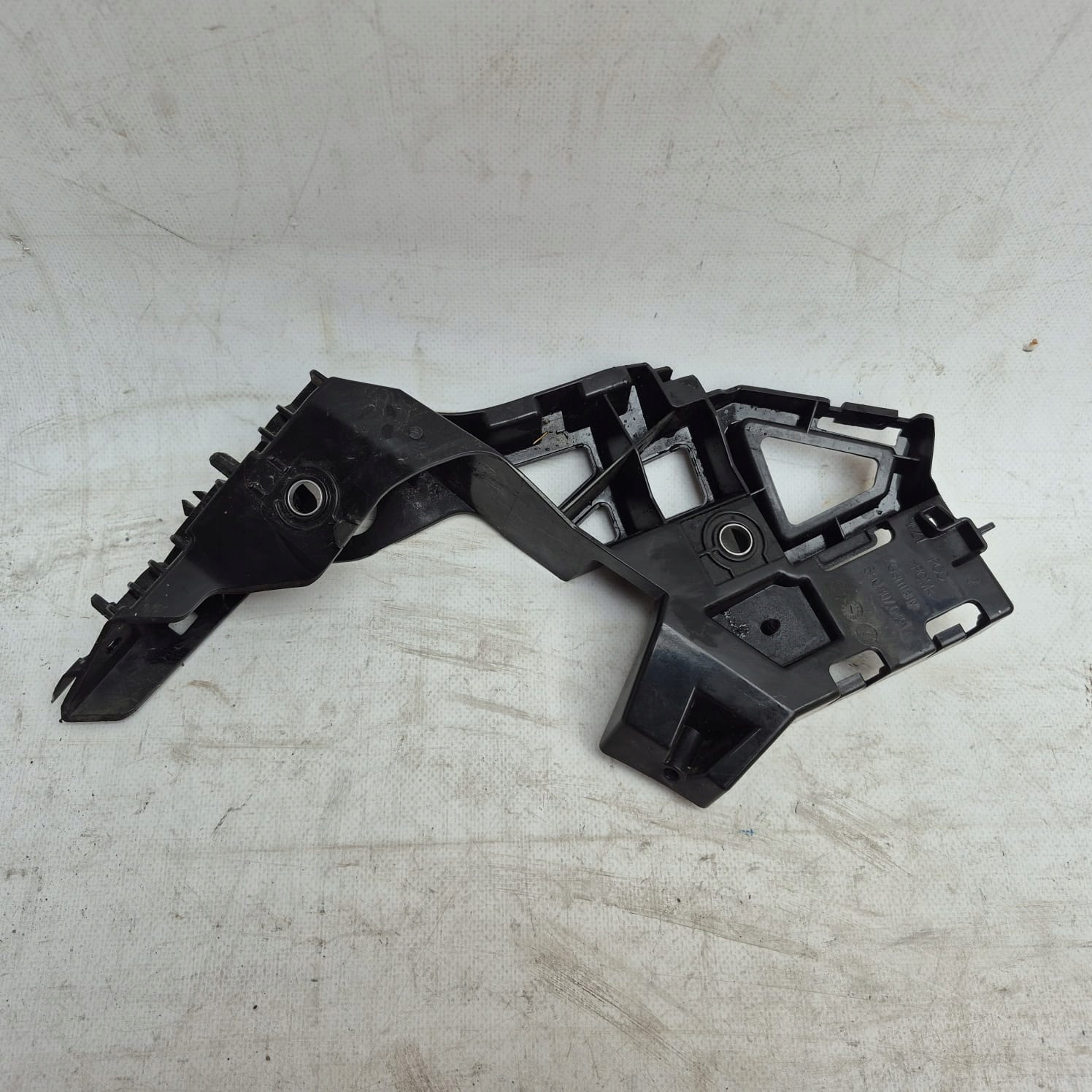 VW GOLF 8 left support holder of a bumper front front