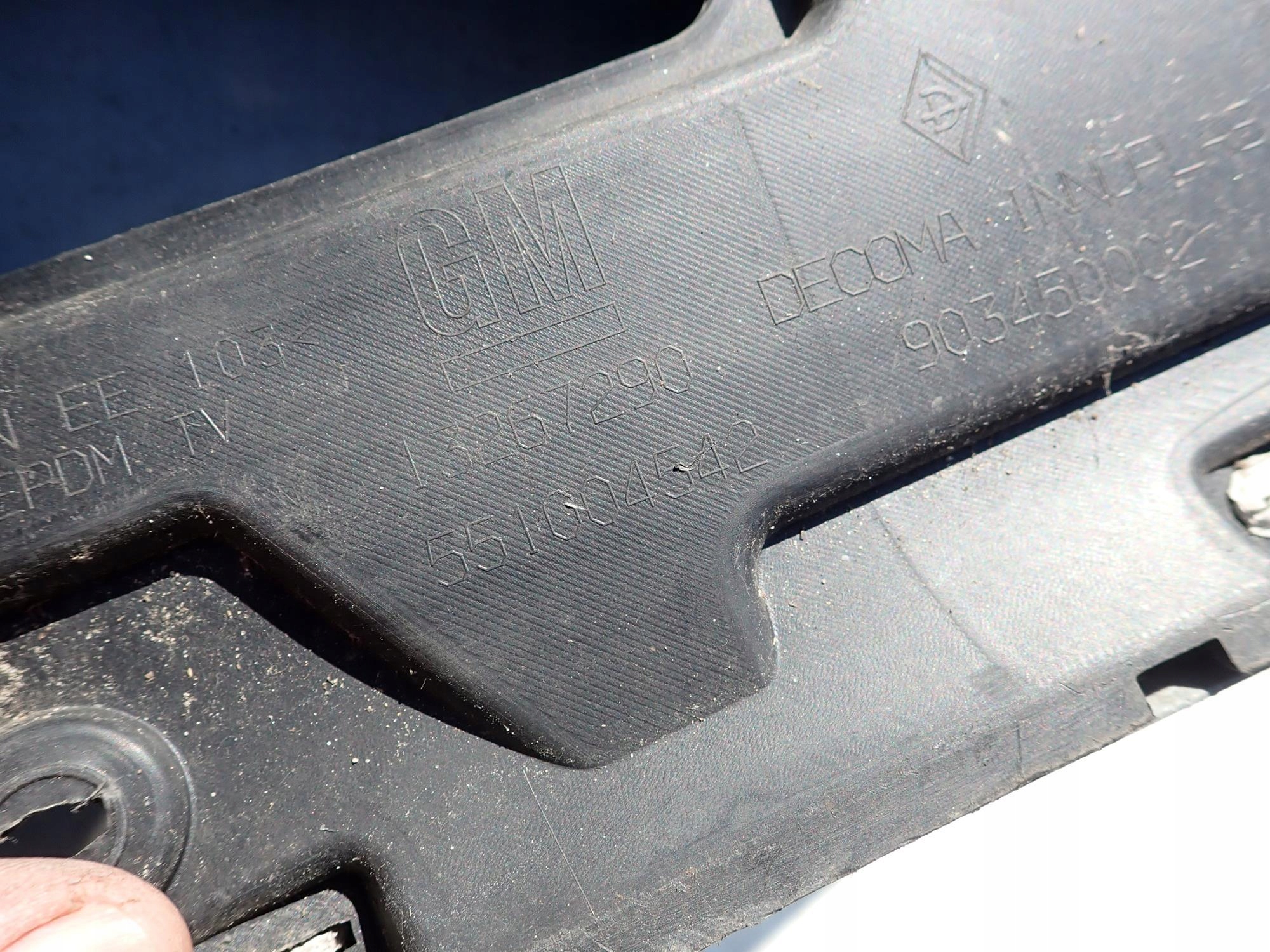 OPEL INSIGNIA A KOMBI 08-13 cap bonnet rear part
