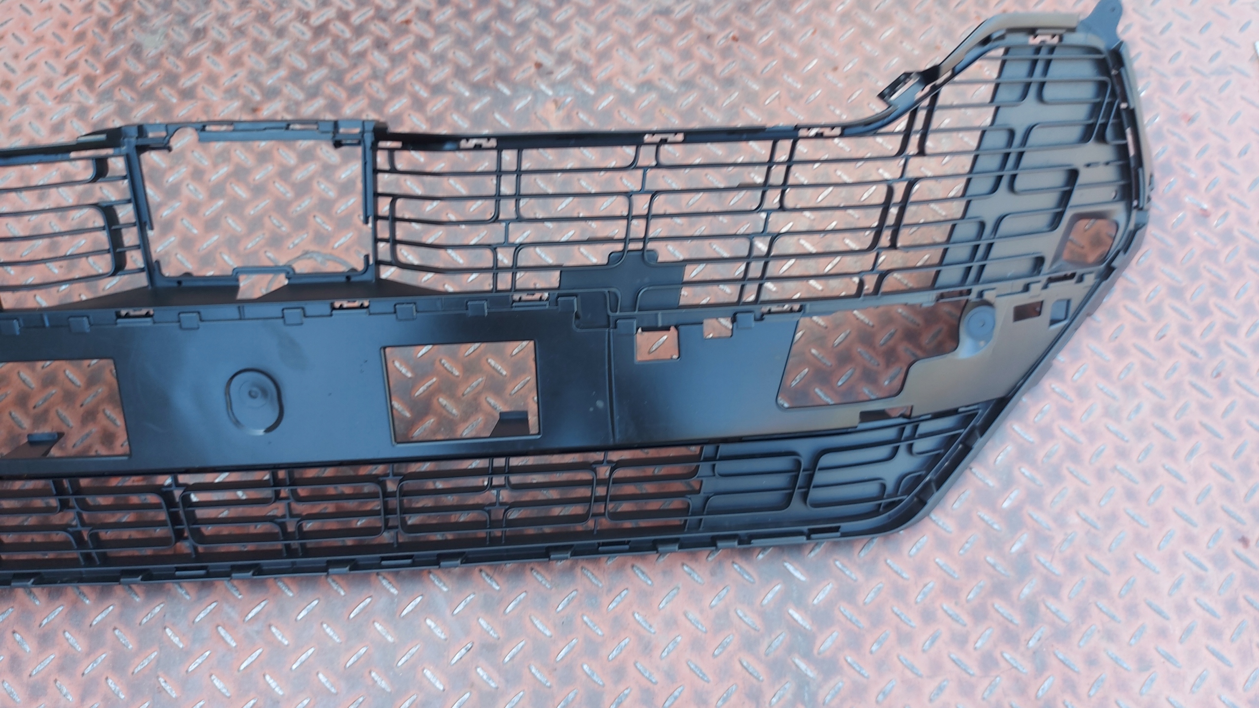 grid of a bumper central front front TOYOTA PROACE CITY 23