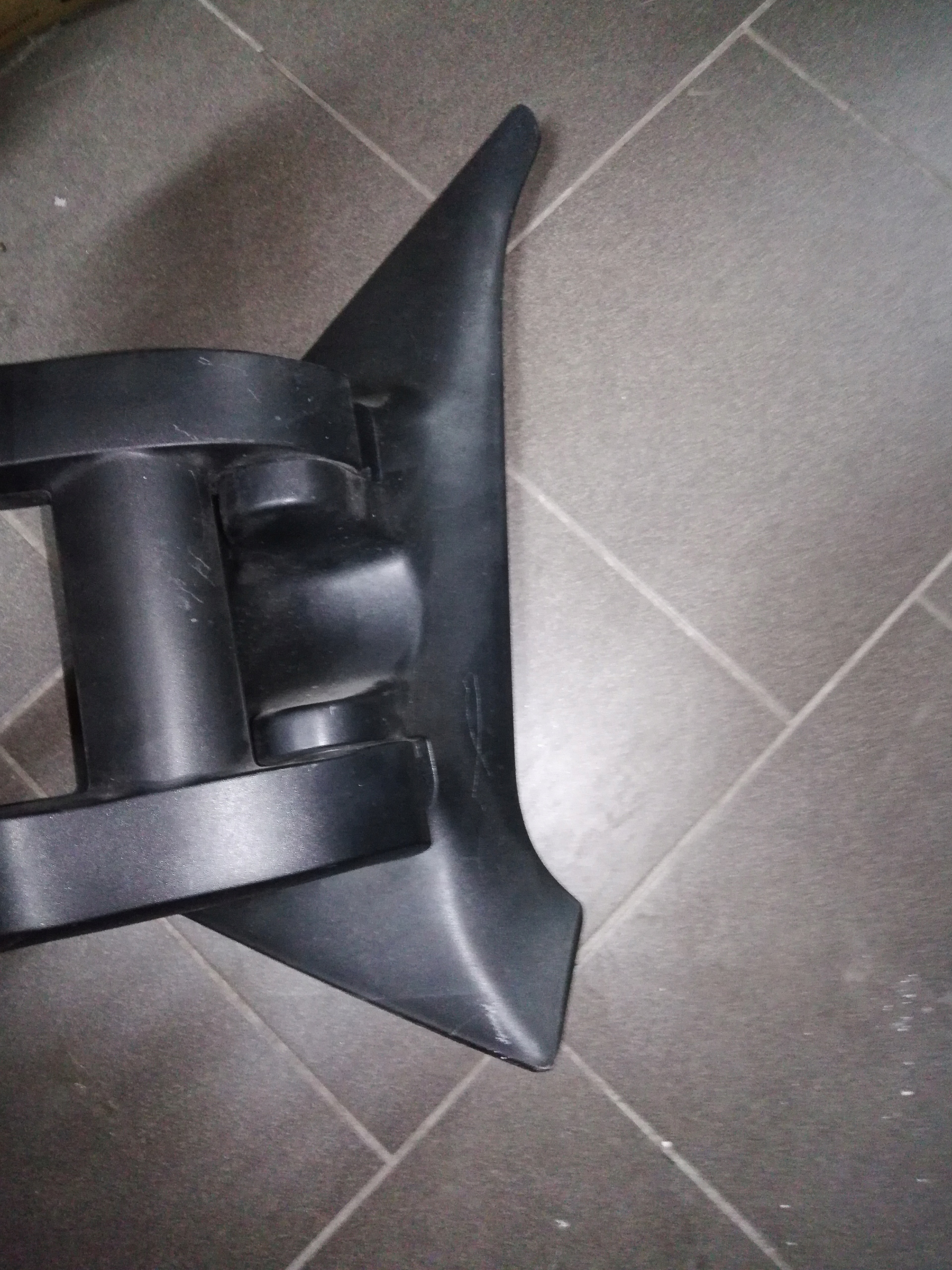 LUSTERKO LEWE DŁUGIE RENAULT MASTER 2010 - 7 PINOW Producent części Renault OE