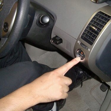 CASTROL ENGINE SHAMPOO PLUKANKA DO SILNIKOW 300ML Brand Cast