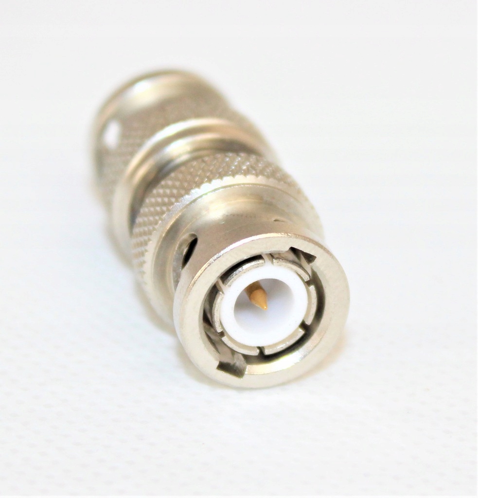 Redukcja beczka 2 x BNC męska