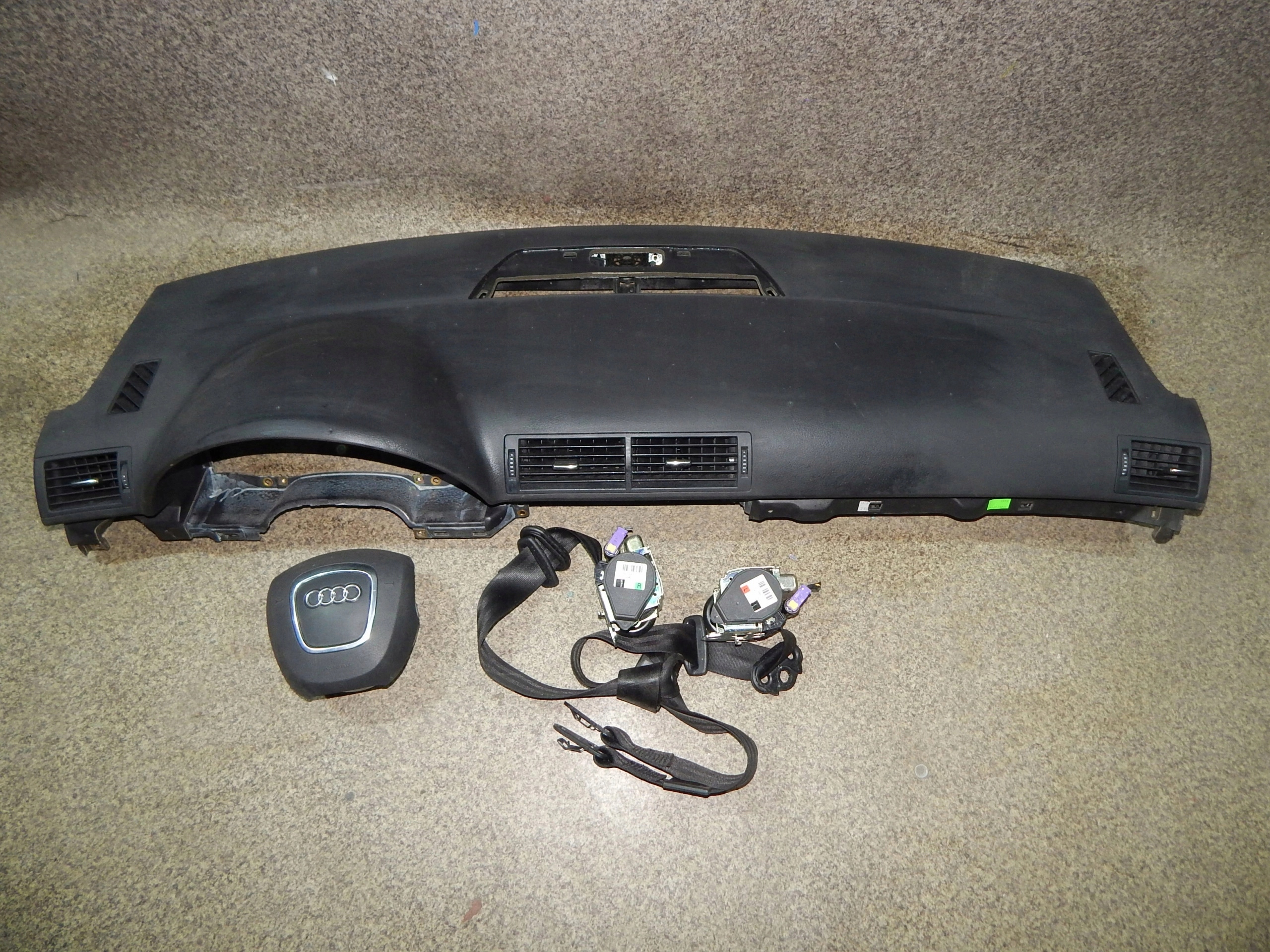 Audi A4 B7 торпеда подушки безопасности ремни подушка