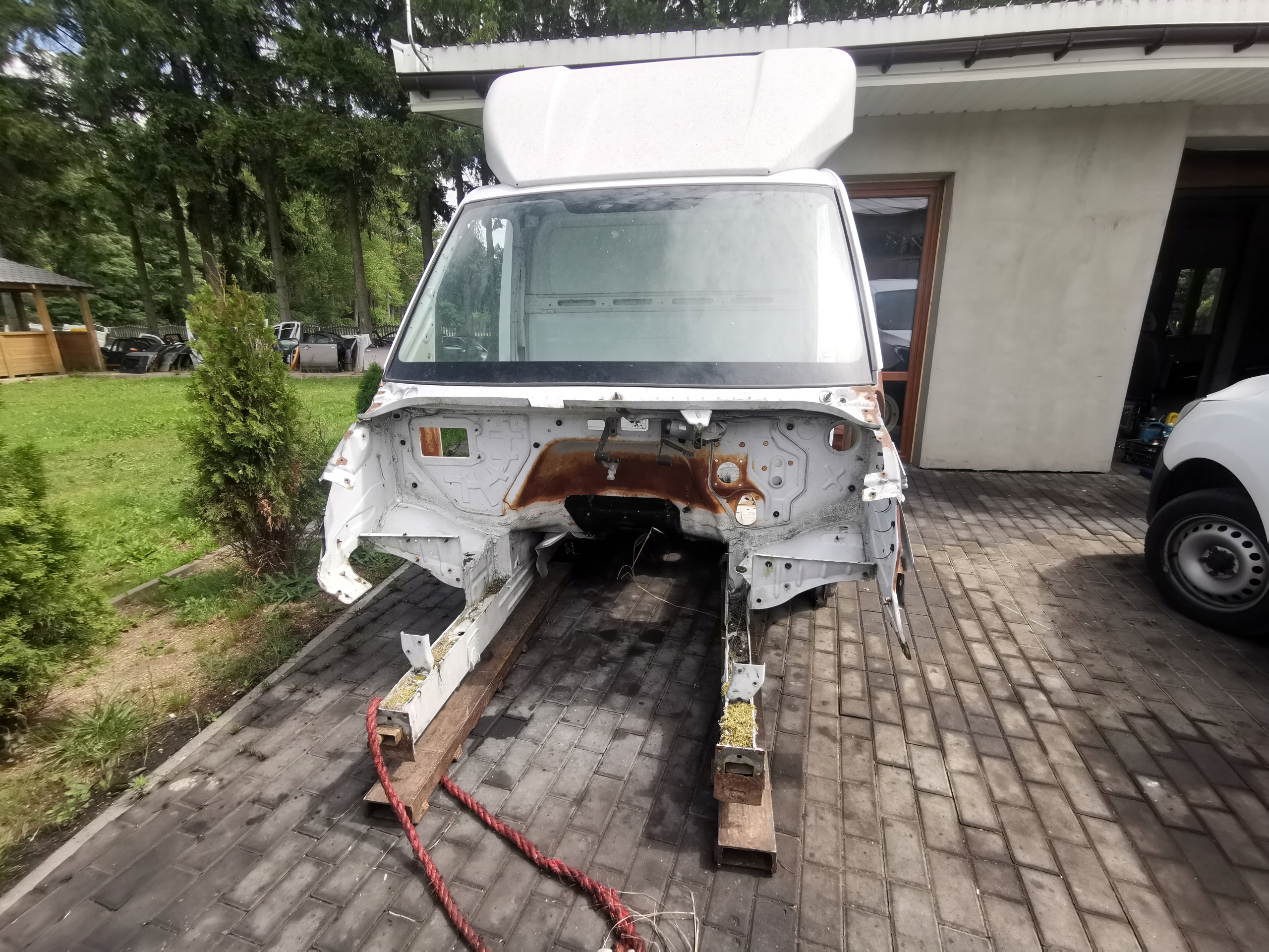 КАБИНА ЧЕТВЕРТЬ КРИША MERCEDES SPRINTER 906