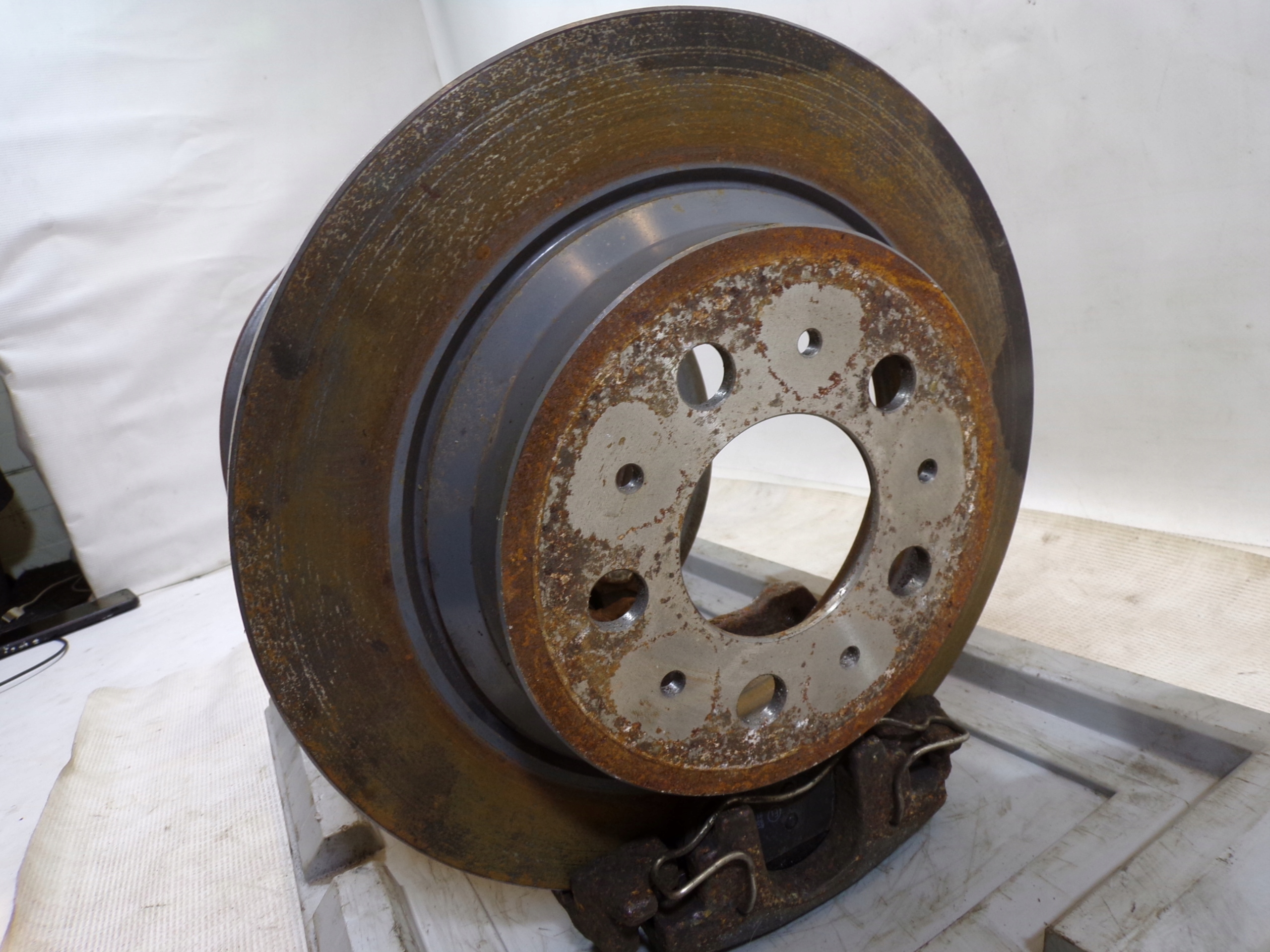 discs calipers brake rear part rear. VOLVO S60