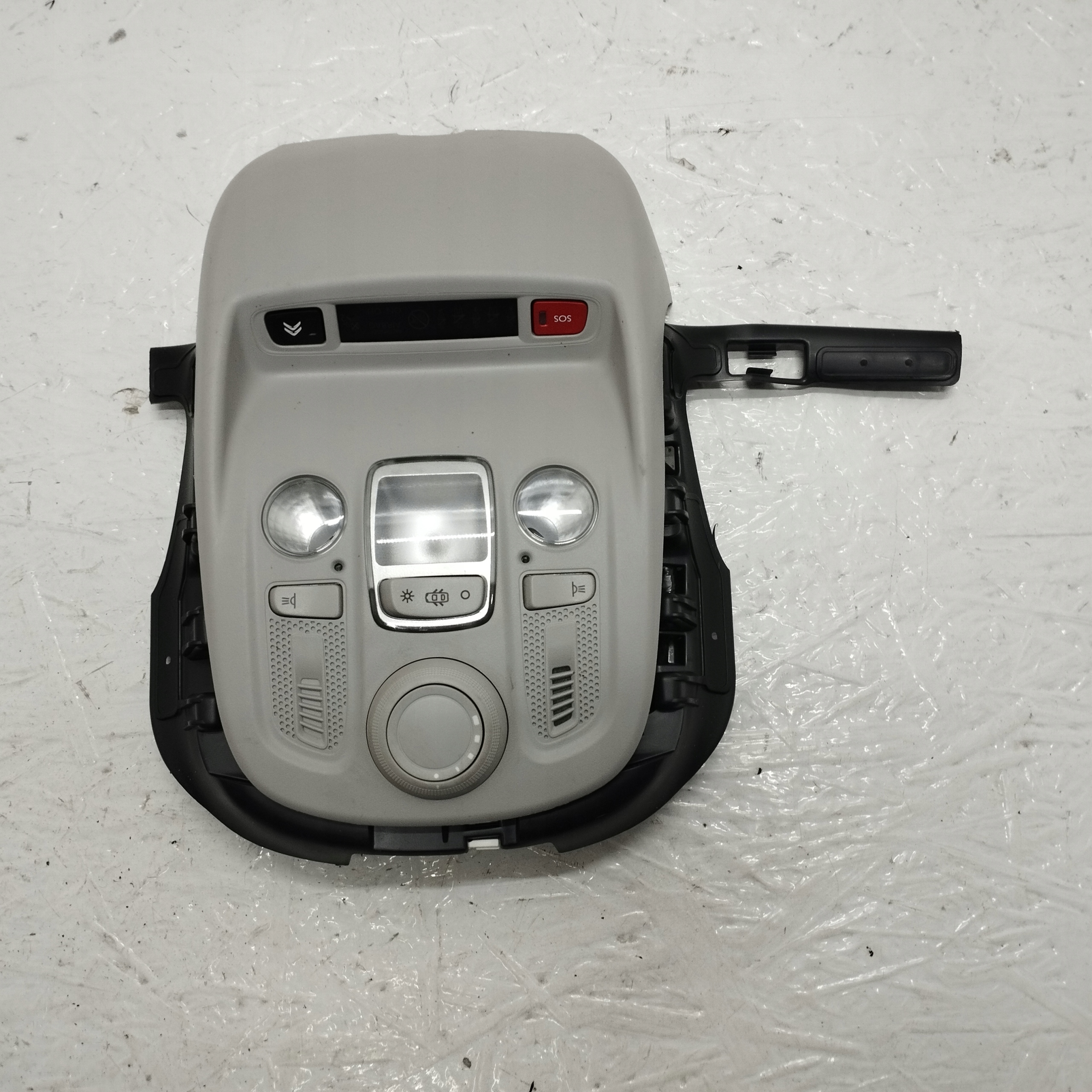 CITROEN C4 II лампа освещение кабины